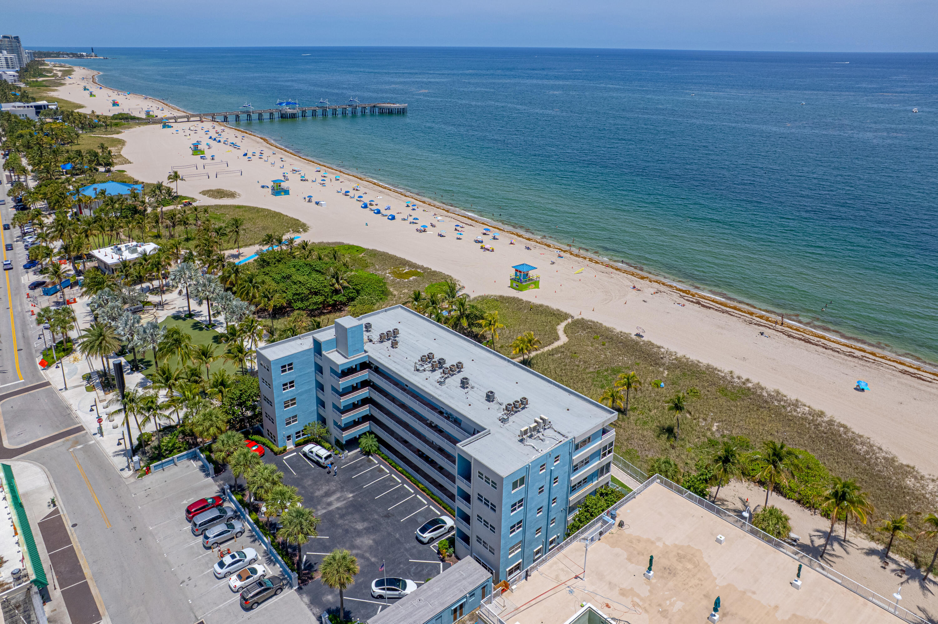 8 Briny Avenue 206