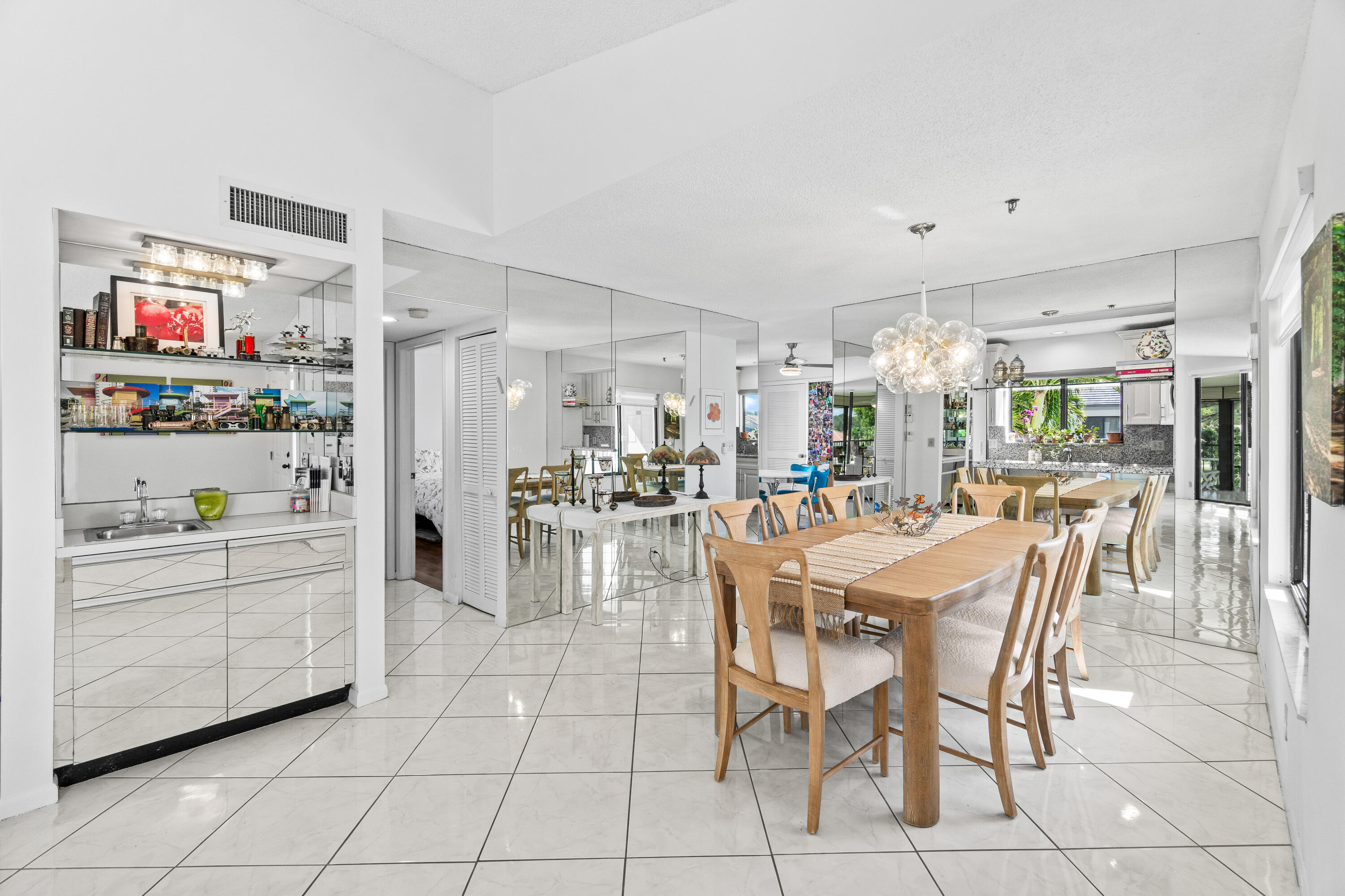7533 Glendevon Lane 905