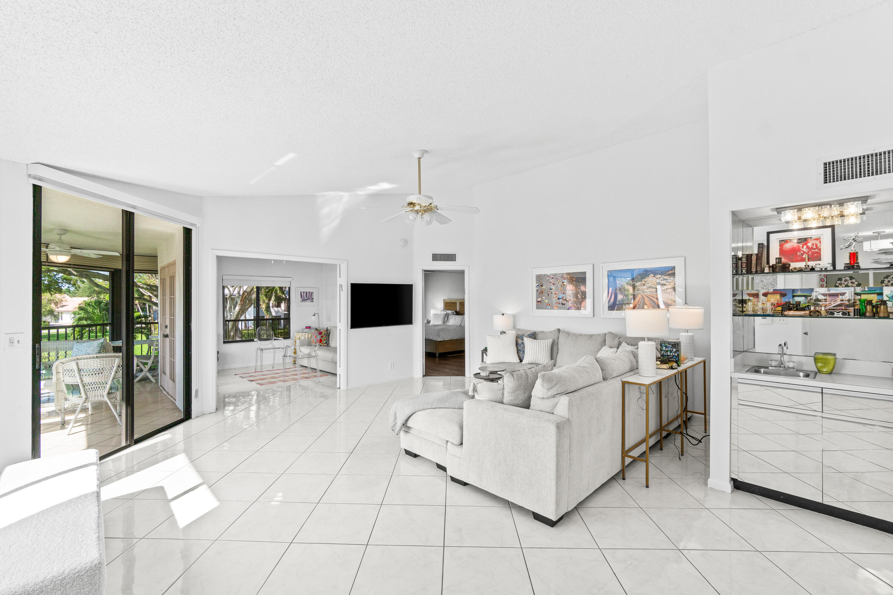 7533 Glendevon Lane 905