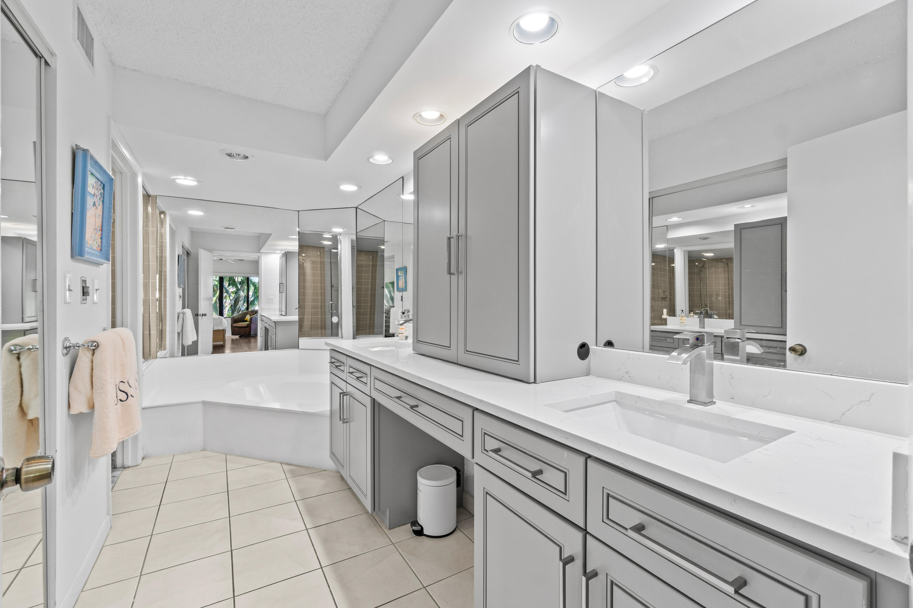 7533 Glendevon Lane 905
