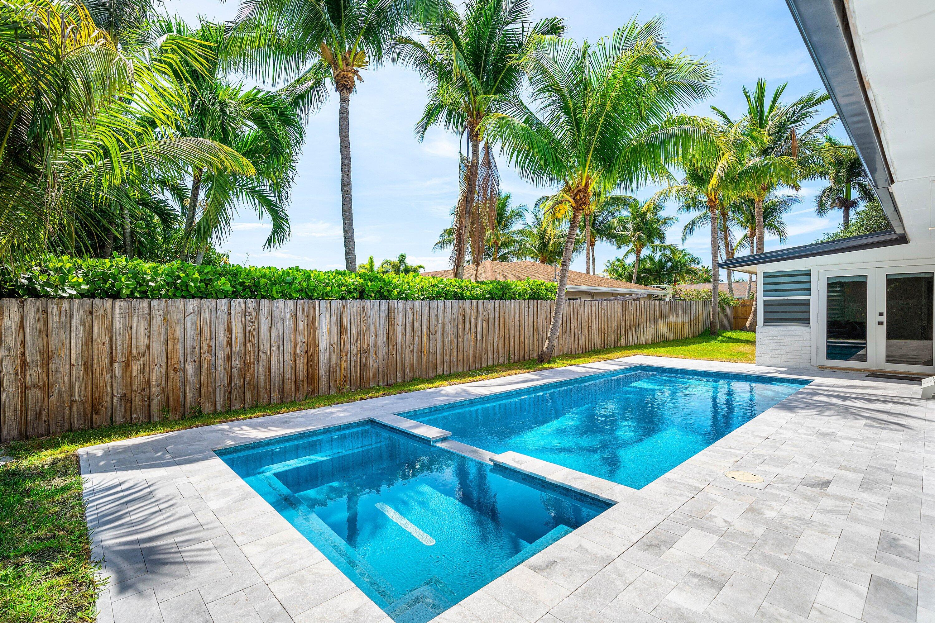 2866 SW 8th Street