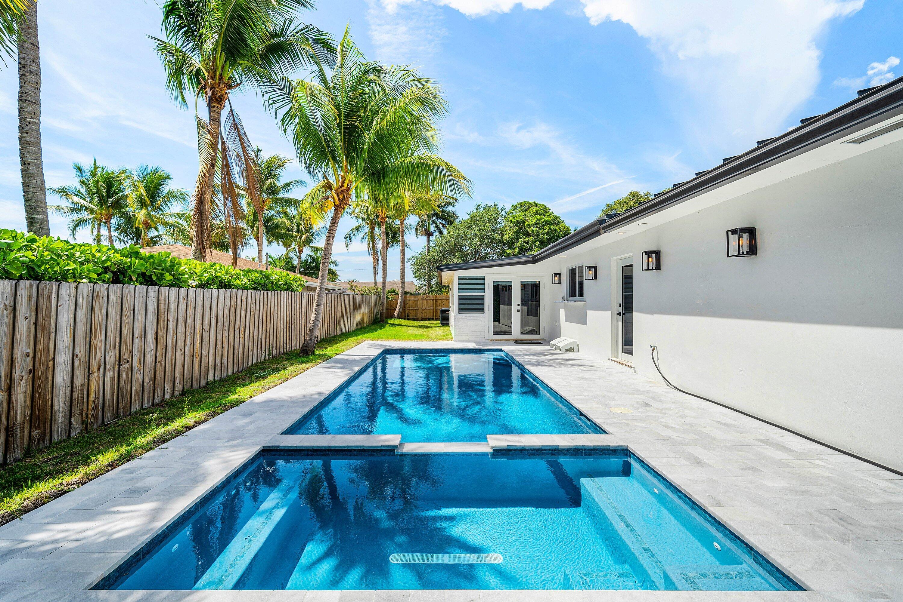2866 SW 8th Street