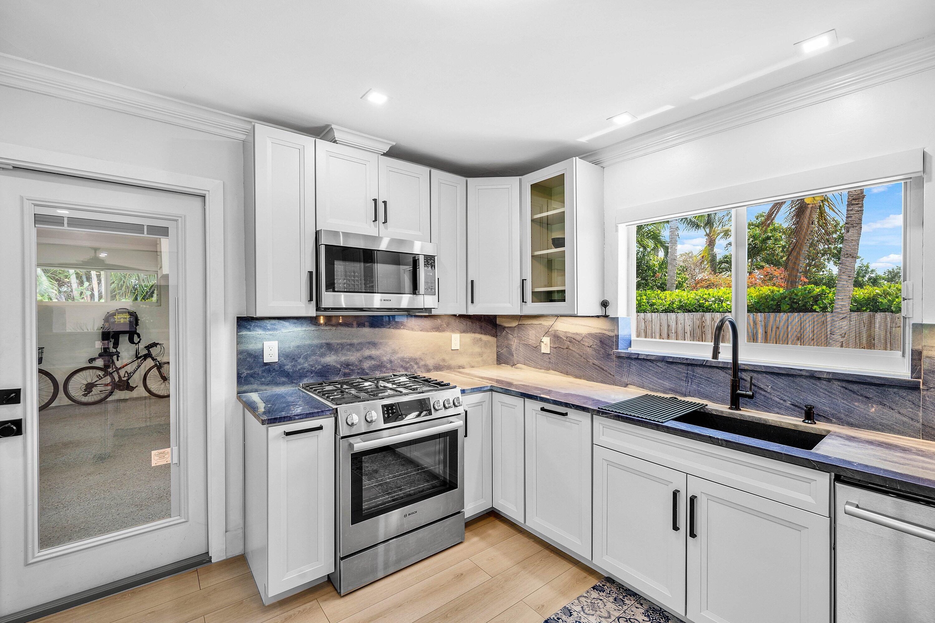 2866 SW 8th Street
