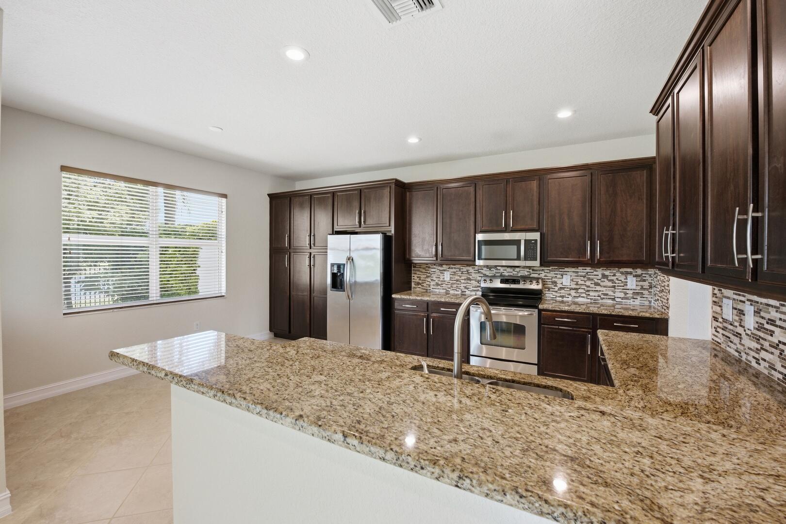 8268 Calabria Lakes Drive