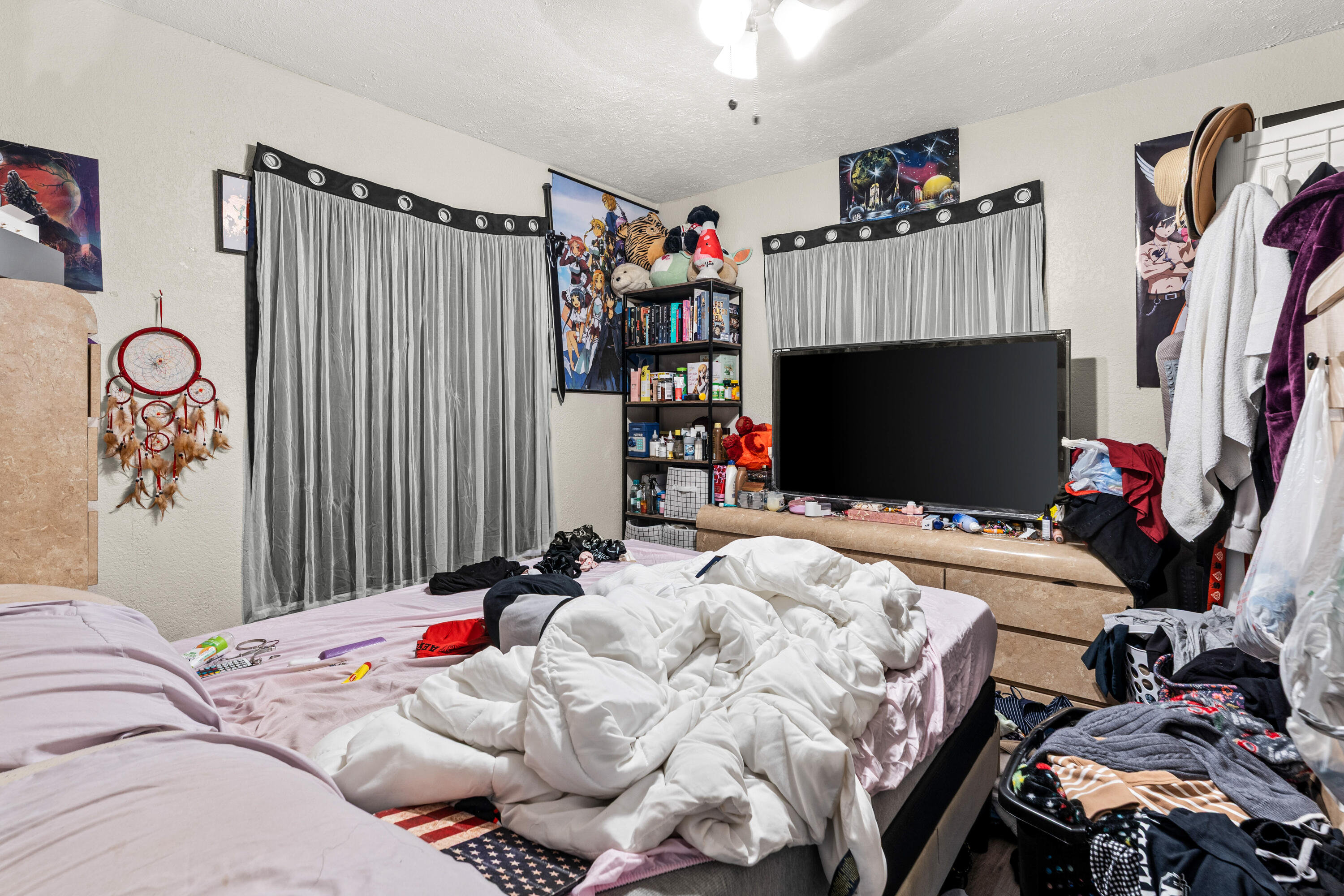 1205 Ave K