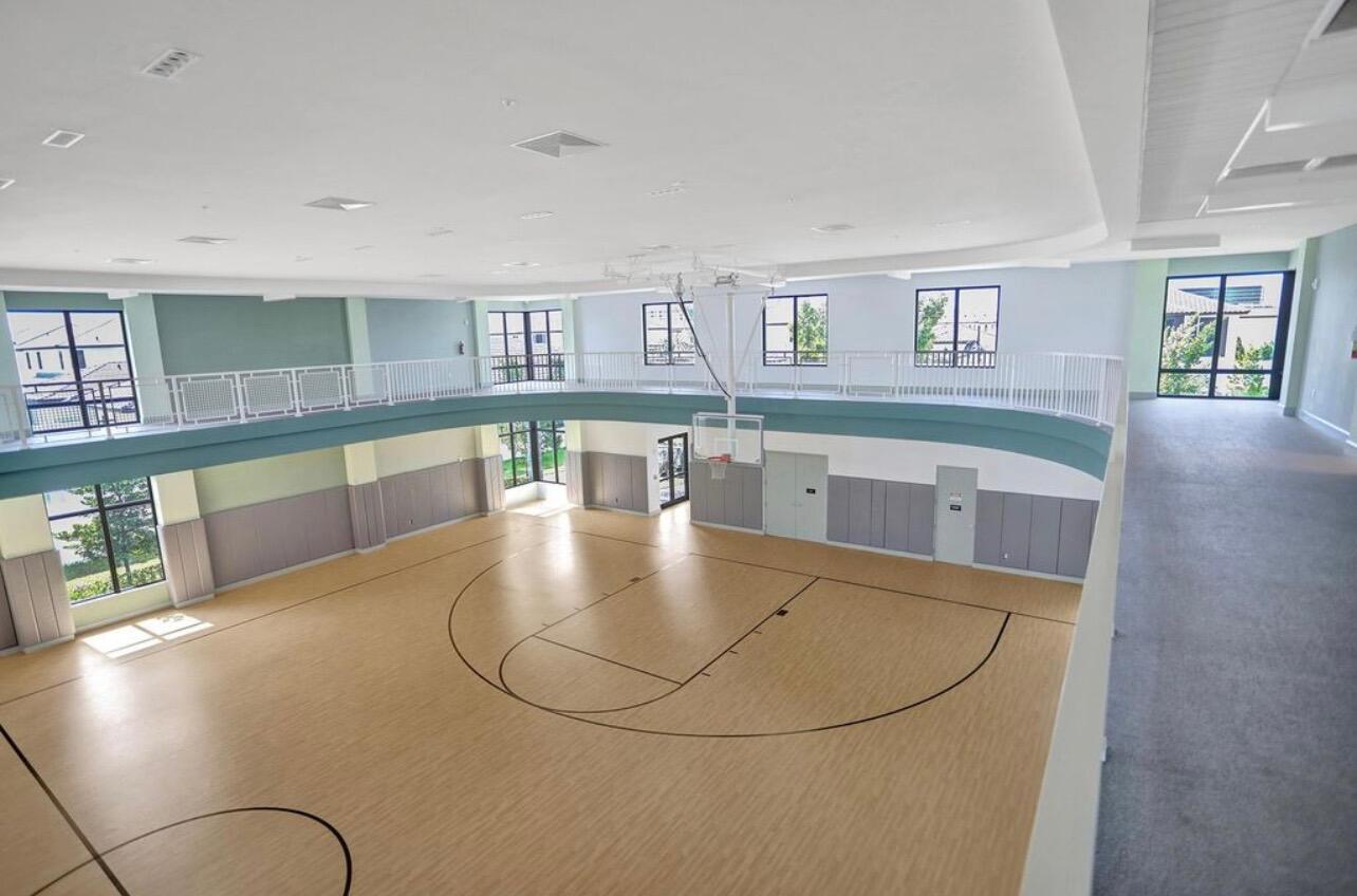 4716 NW 84th Court