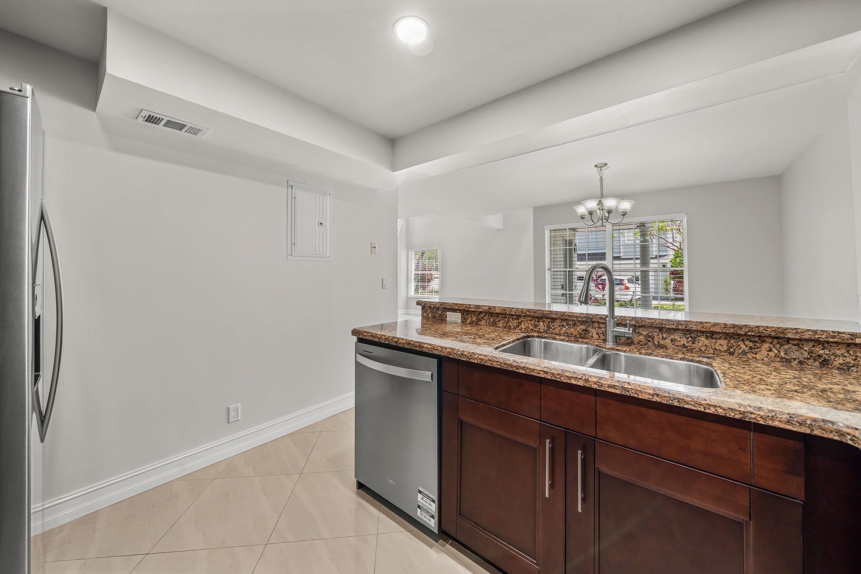 5331 Buckhead Circle 1030