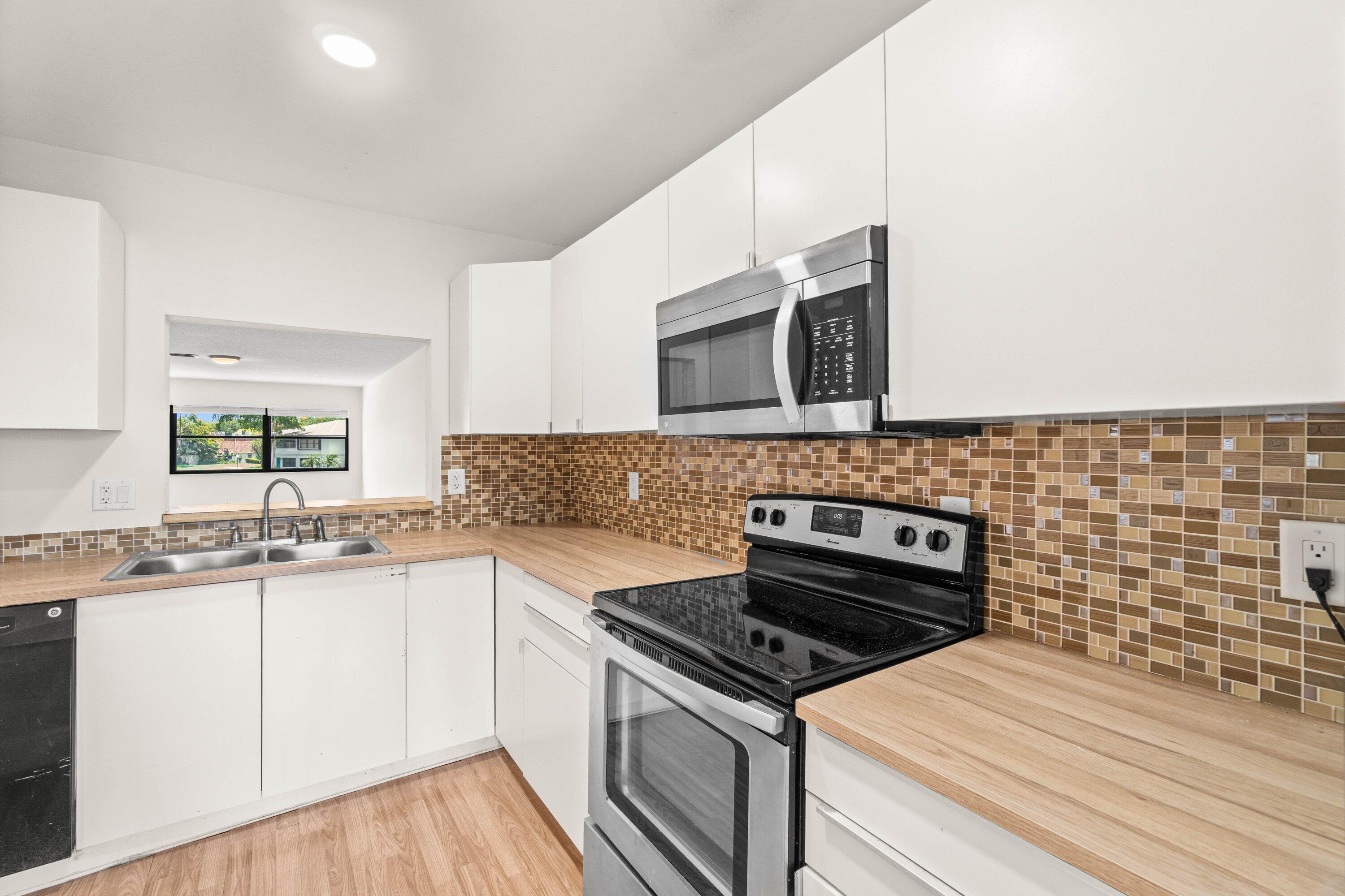 3001 SW 21st Terrace 282a