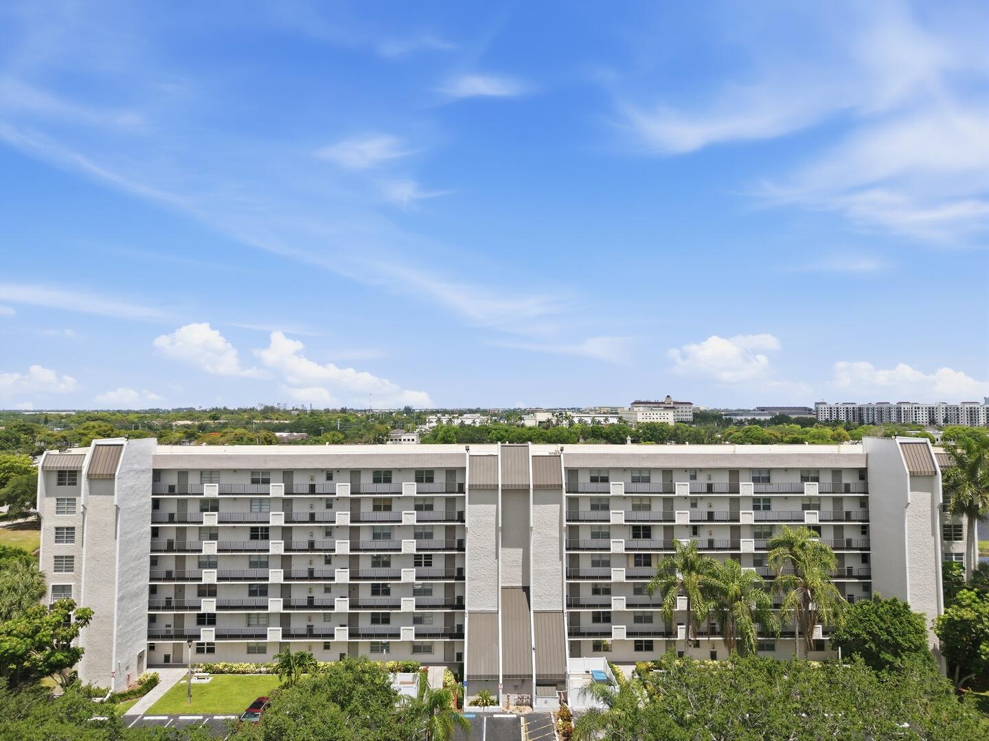 3100 W Rolling Hills Circle 405
