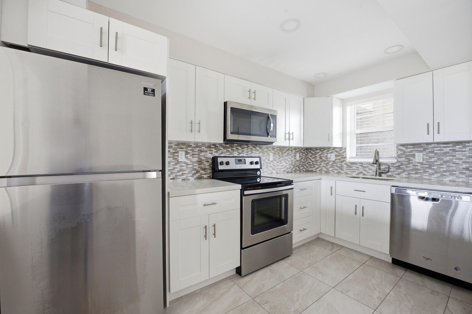 3100 W Rolling Hills Circle 405