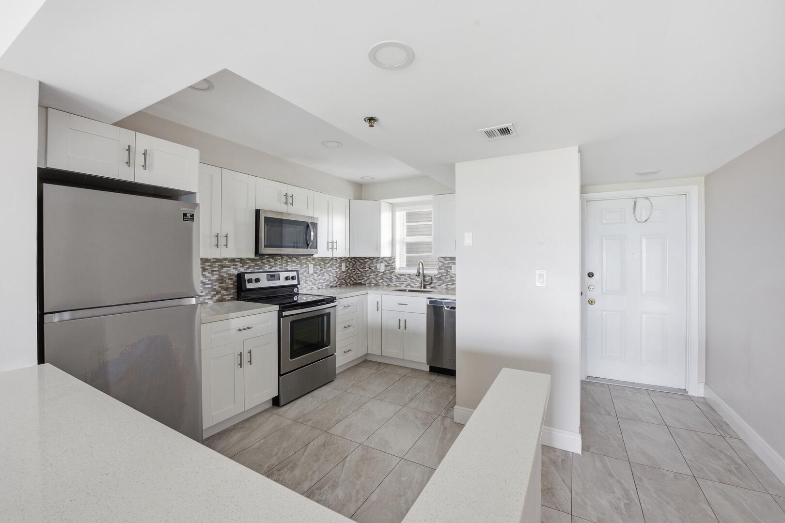 3100 W Rolling Hills Circle 405
