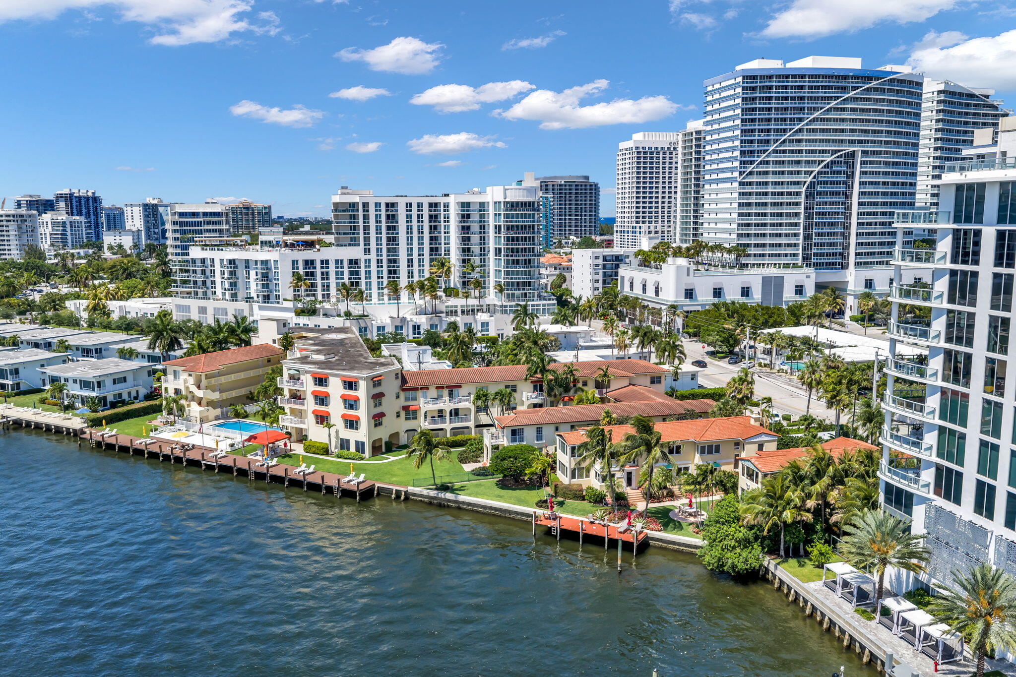 341 N Birch Road Unit 206