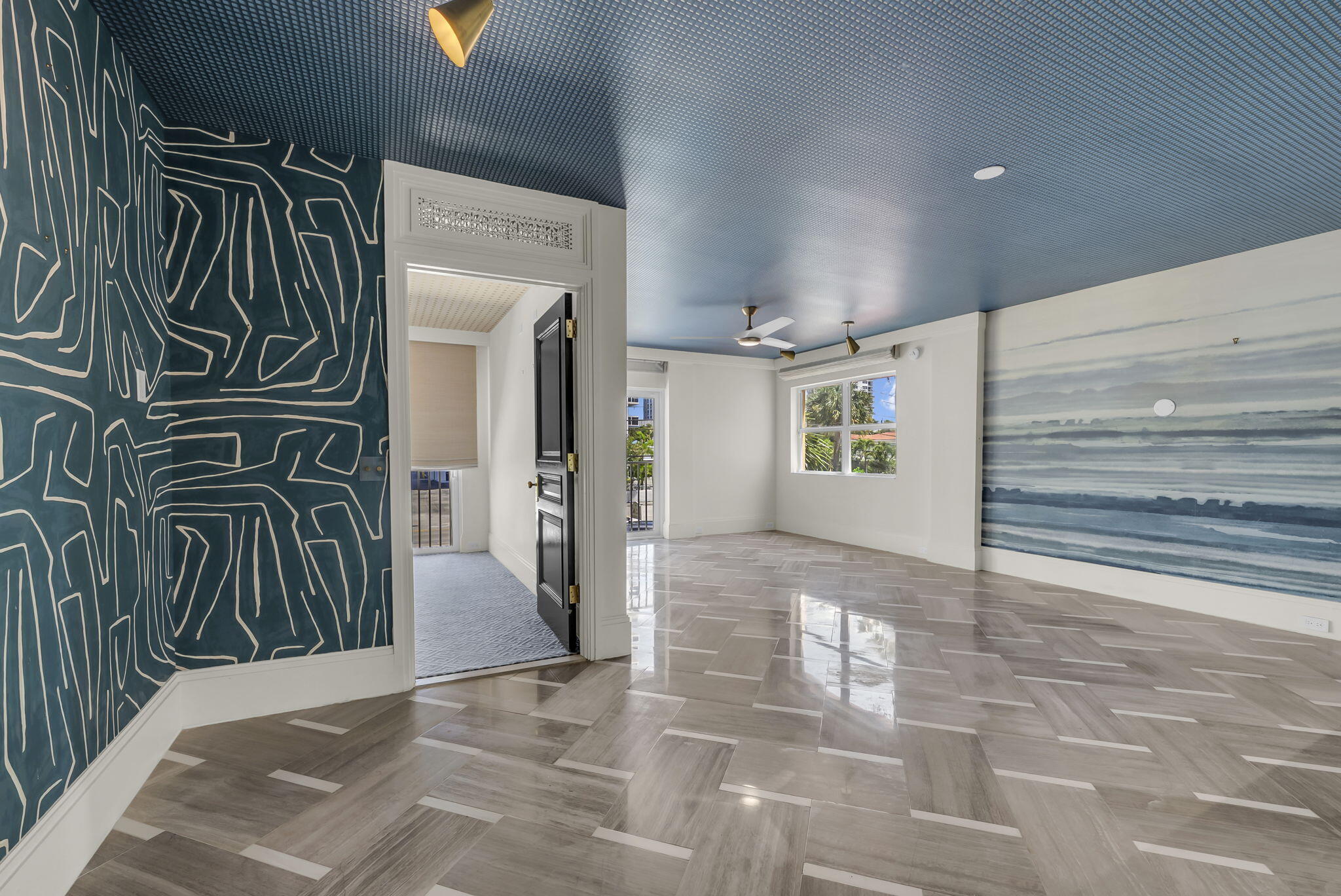 341 N Birch Road Unit 206