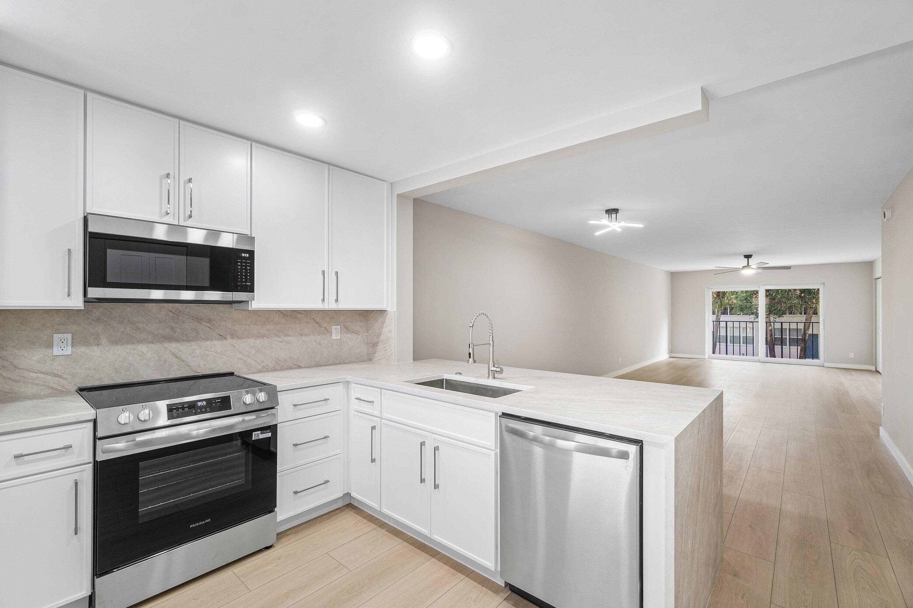 2905 SW 22nd Avenue 2020
