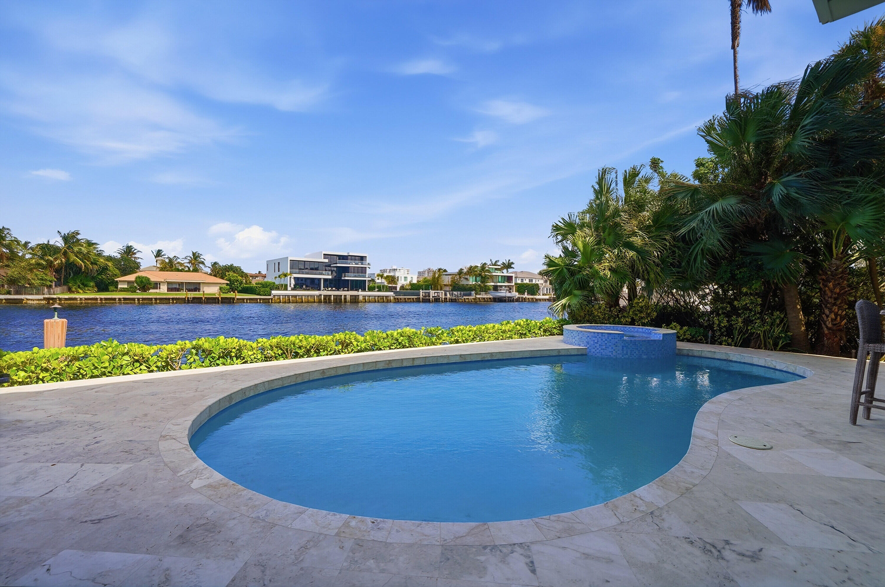 5600 Coastal Drive