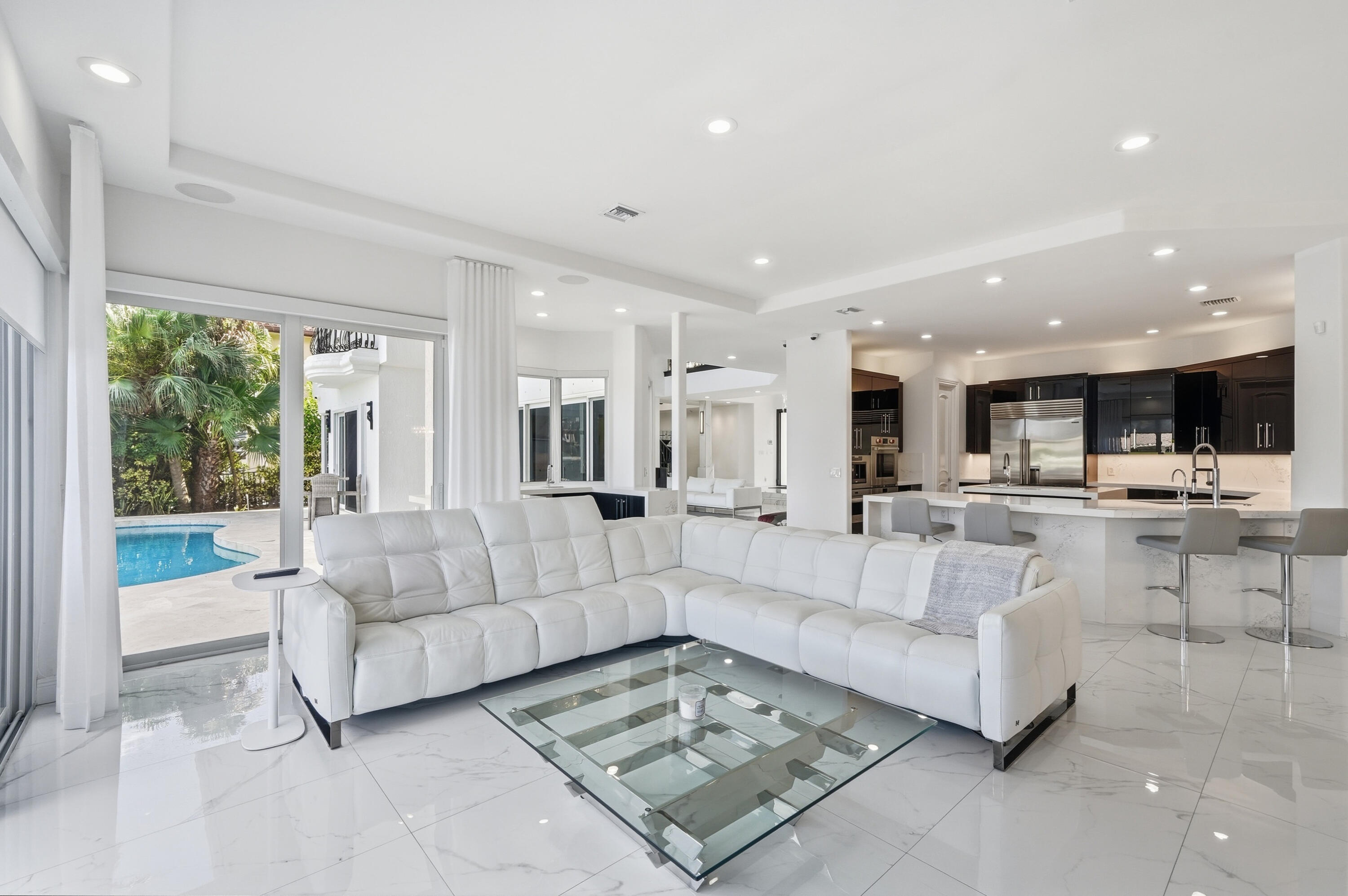5600 Coastal Drive
