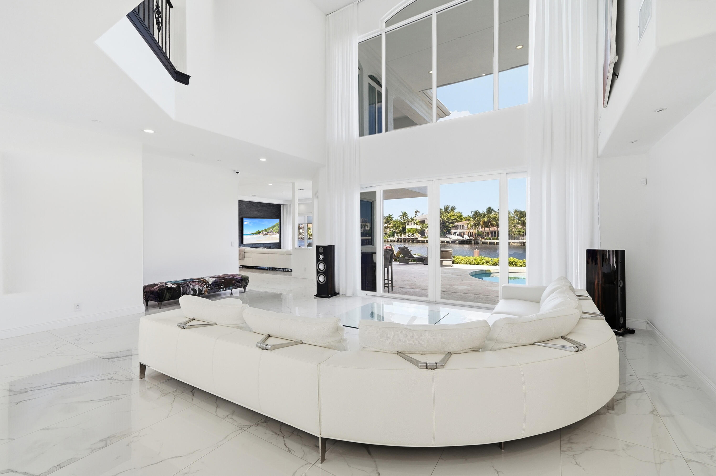 5600 Coastal Drive