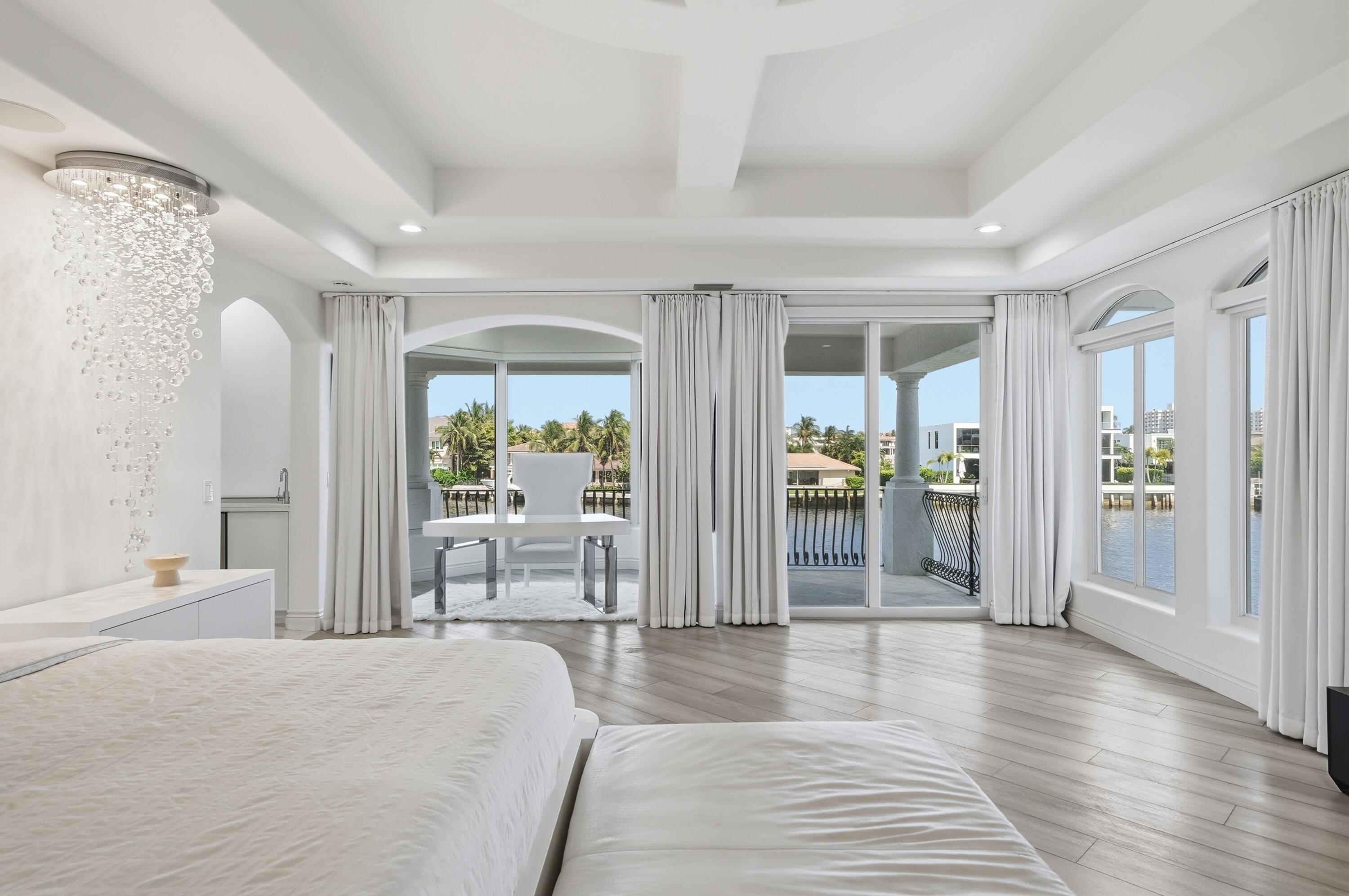 5600 Coastal Drive