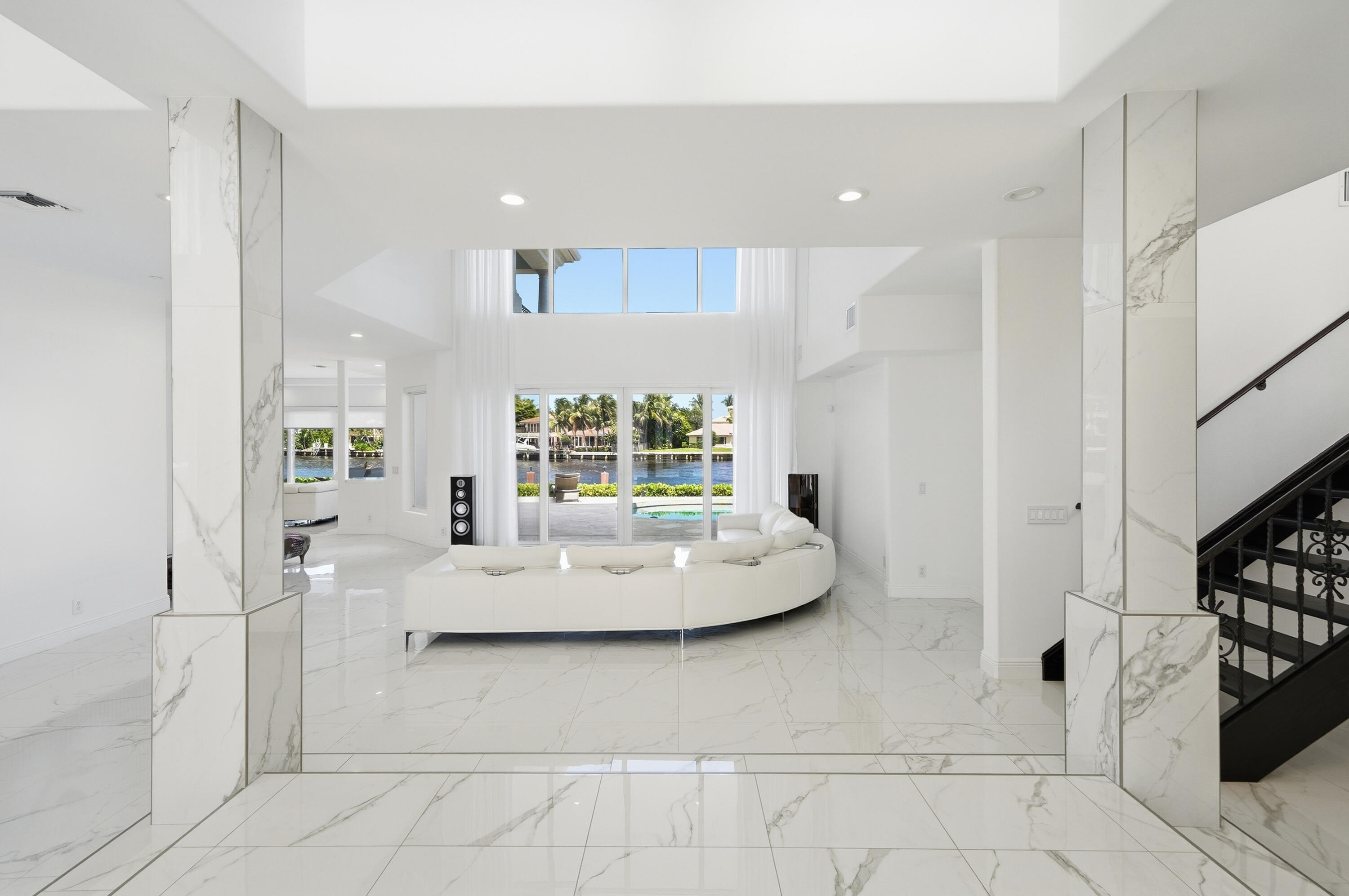 5600 Coastal Drive