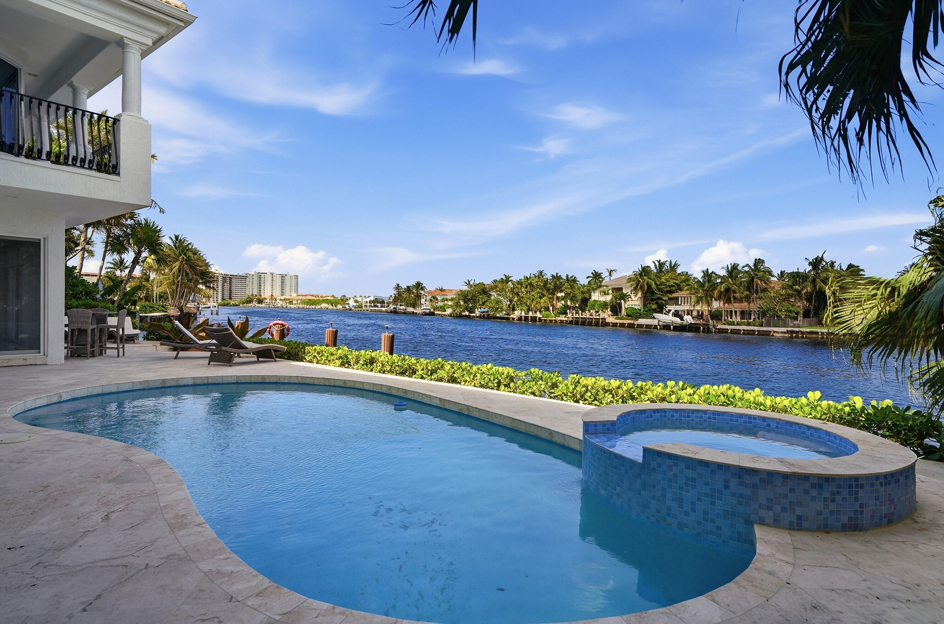 5600 Coastal Drive