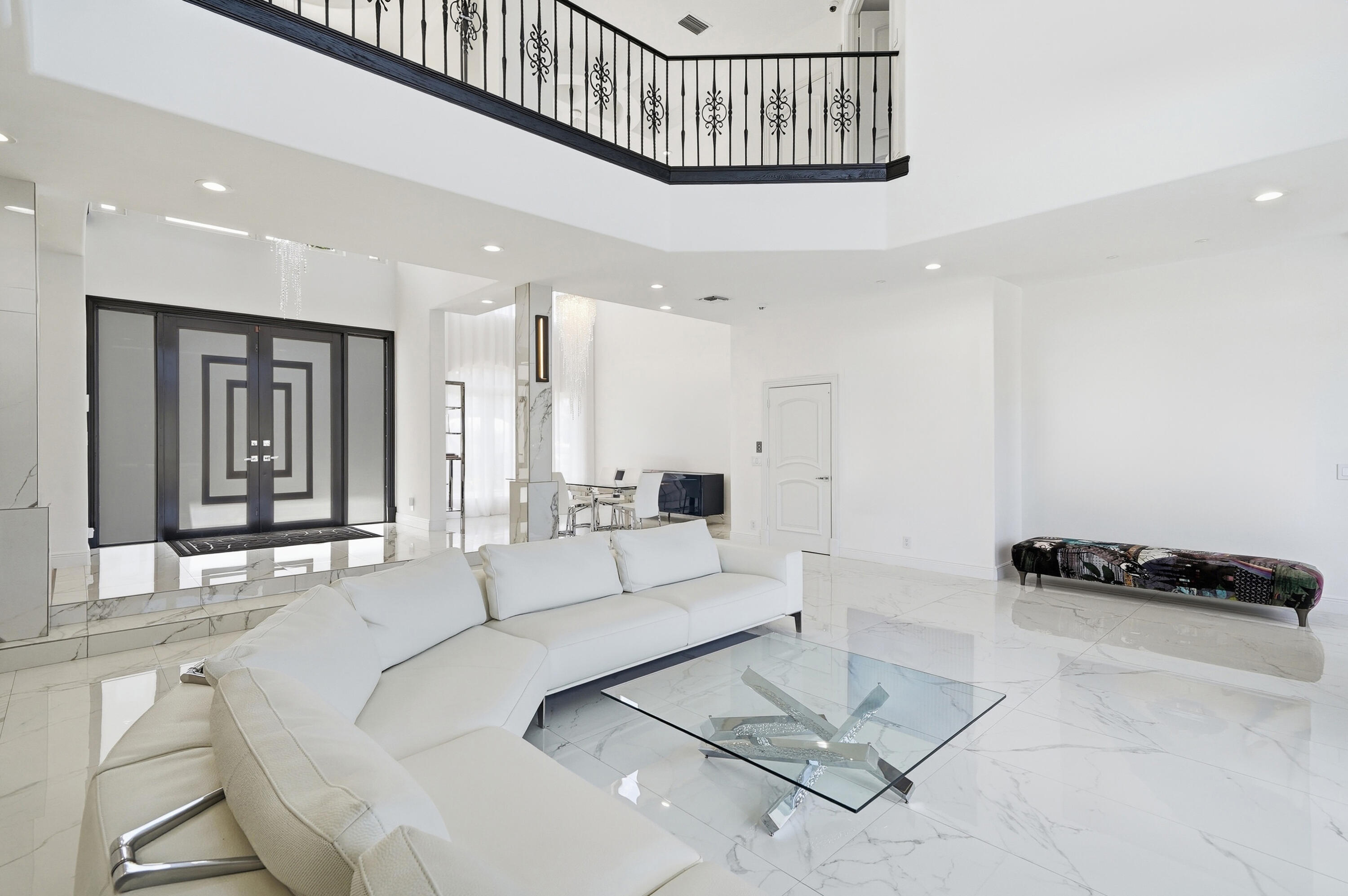 5600 Coastal Drive