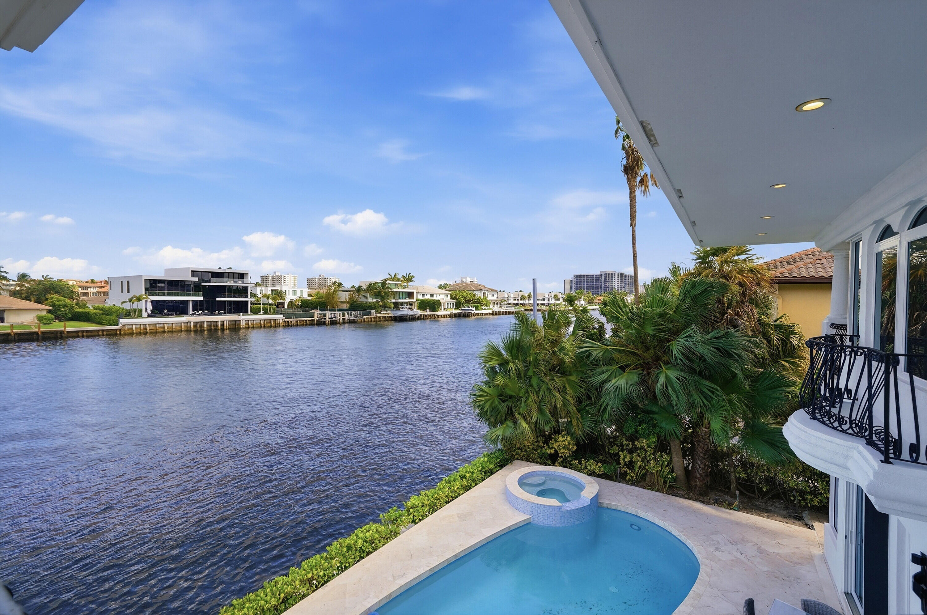 5600 Coastal Drive