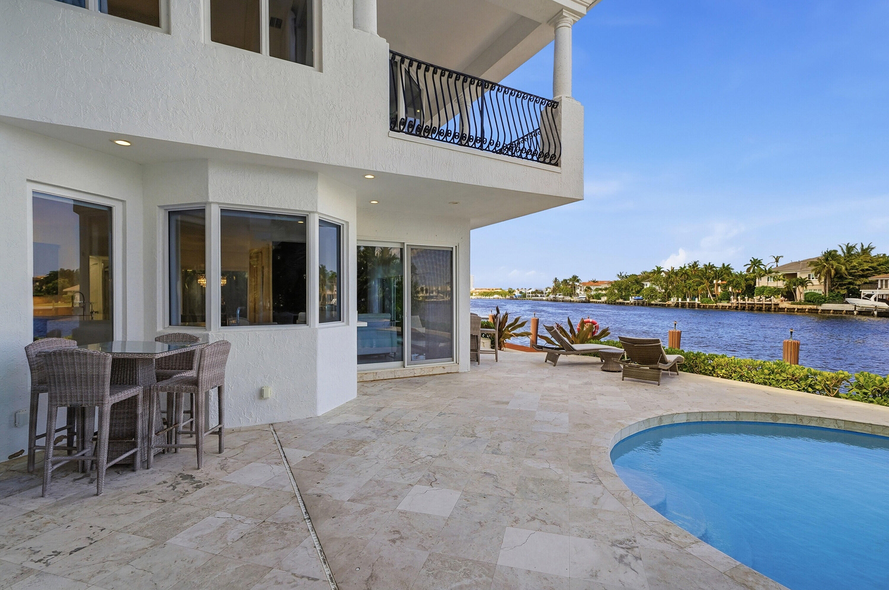 5600 Coastal Drive