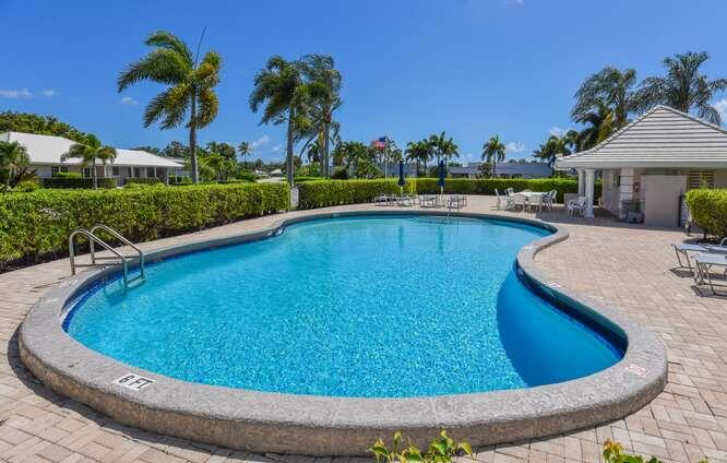 437 French Royale Circle