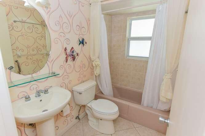 437 French Royale Circle