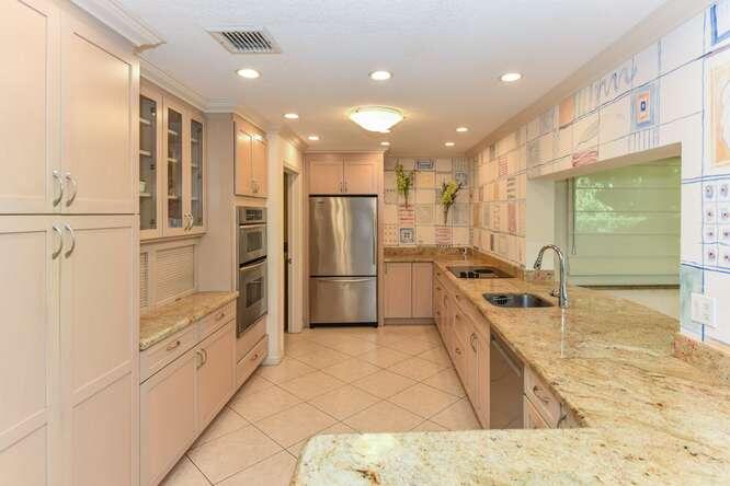 437 French Royale Circle