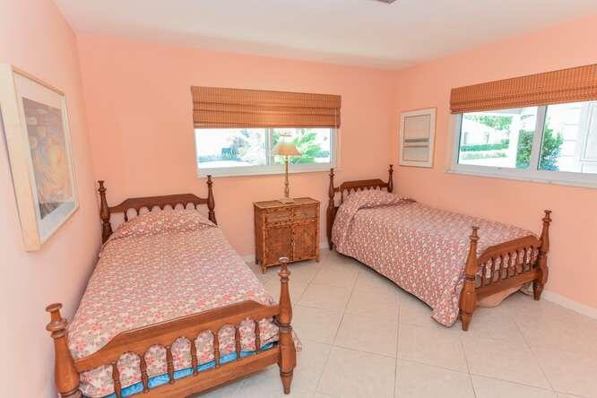 437 French Royale Circle