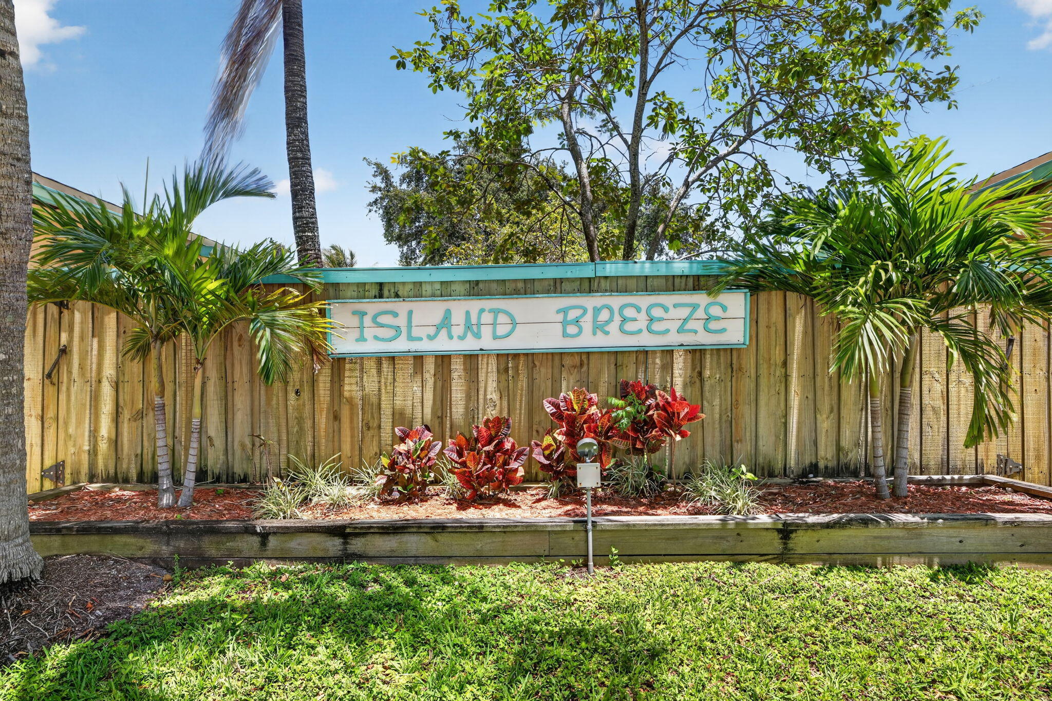 301 SW 16th Street