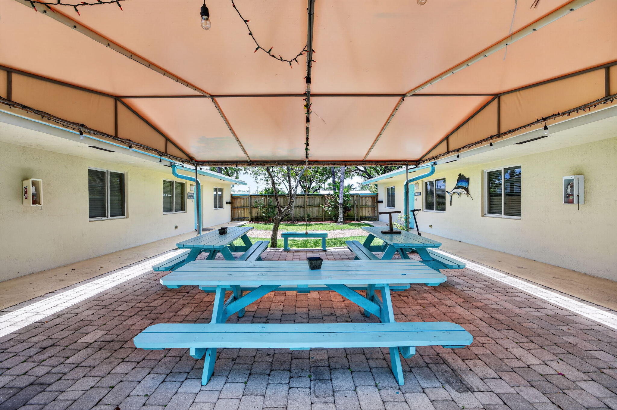 305 SW 16th Street