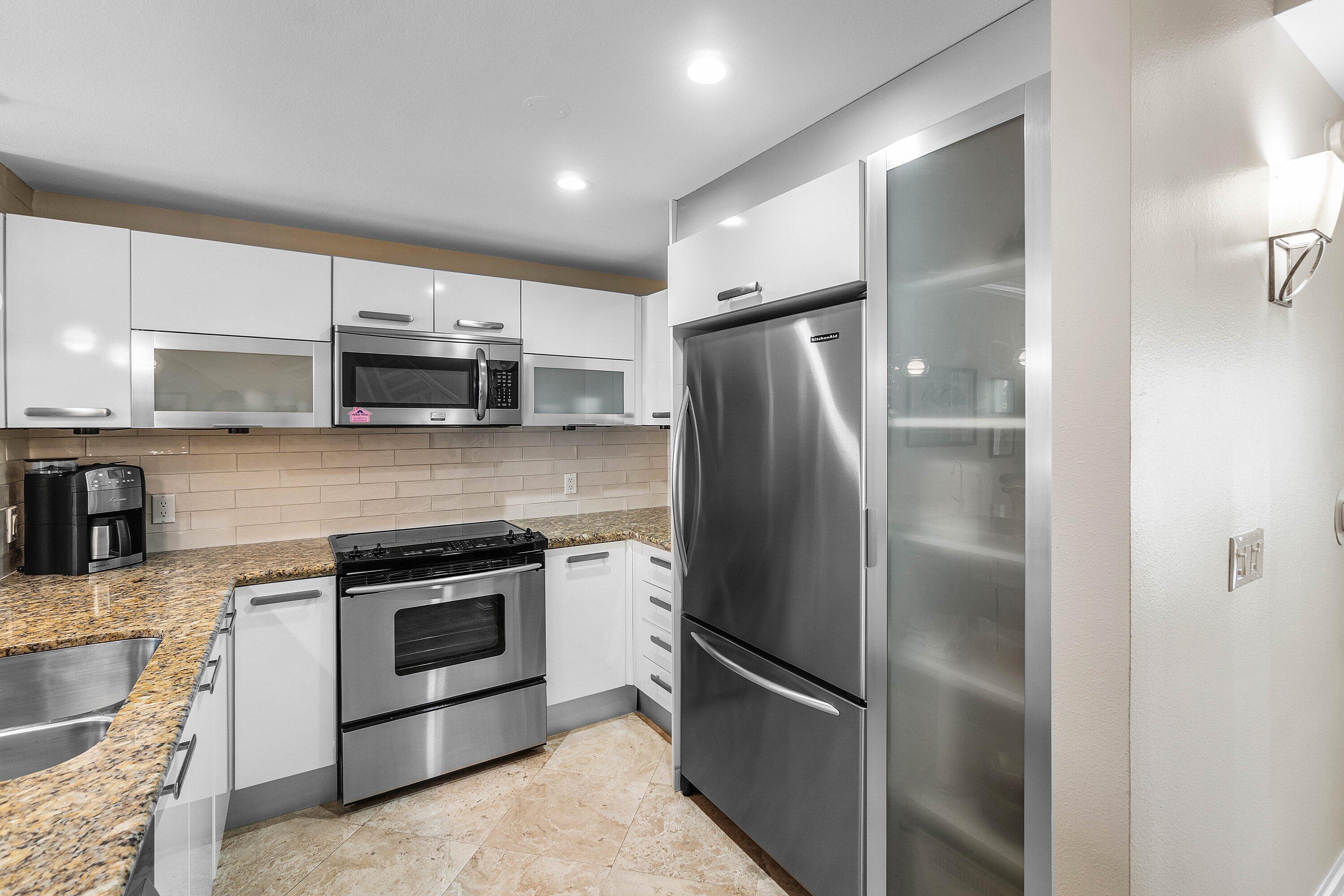 3604 S Ocean Boulevard 105