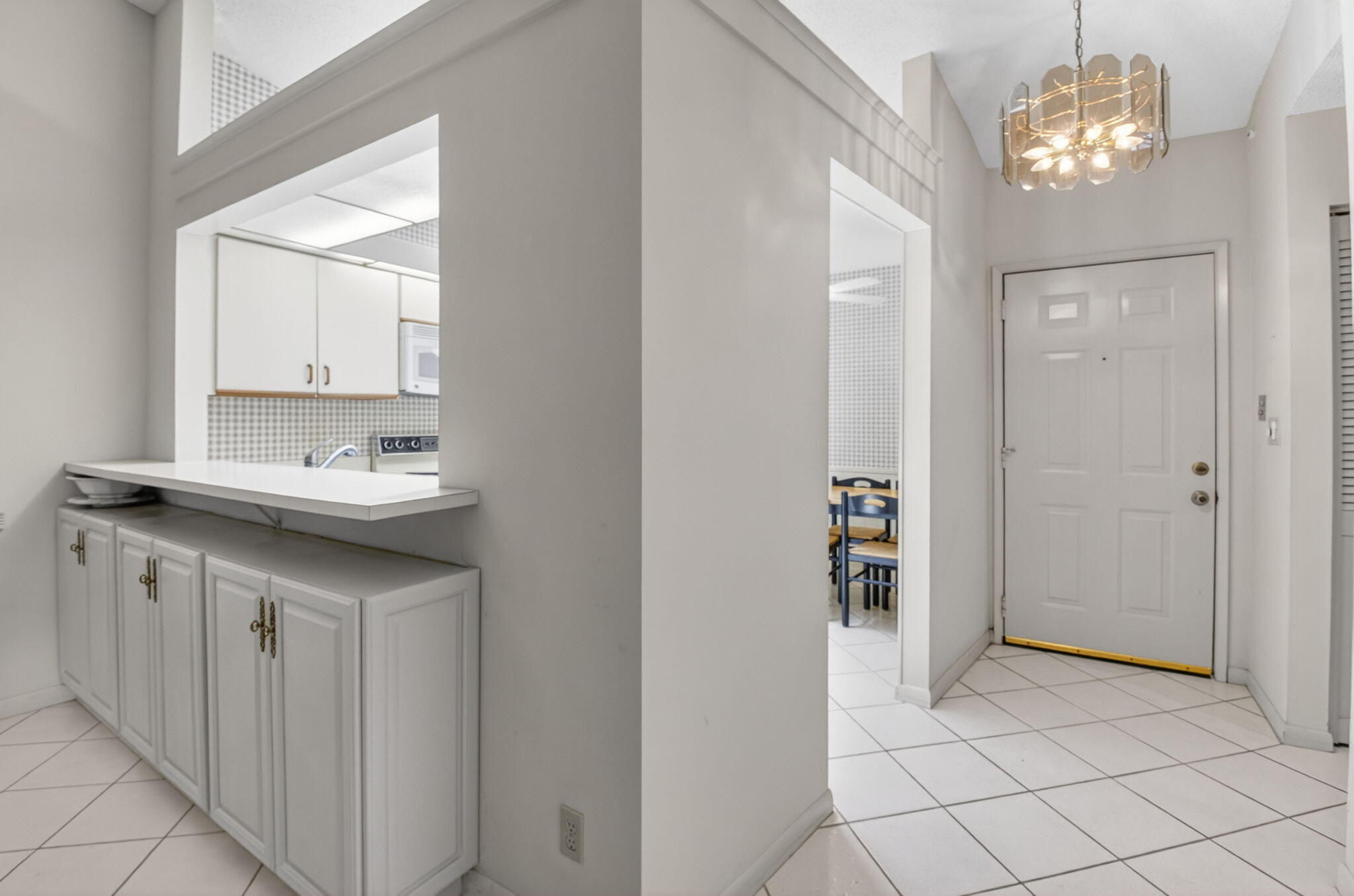 10939 Roebelini Palm Court A
