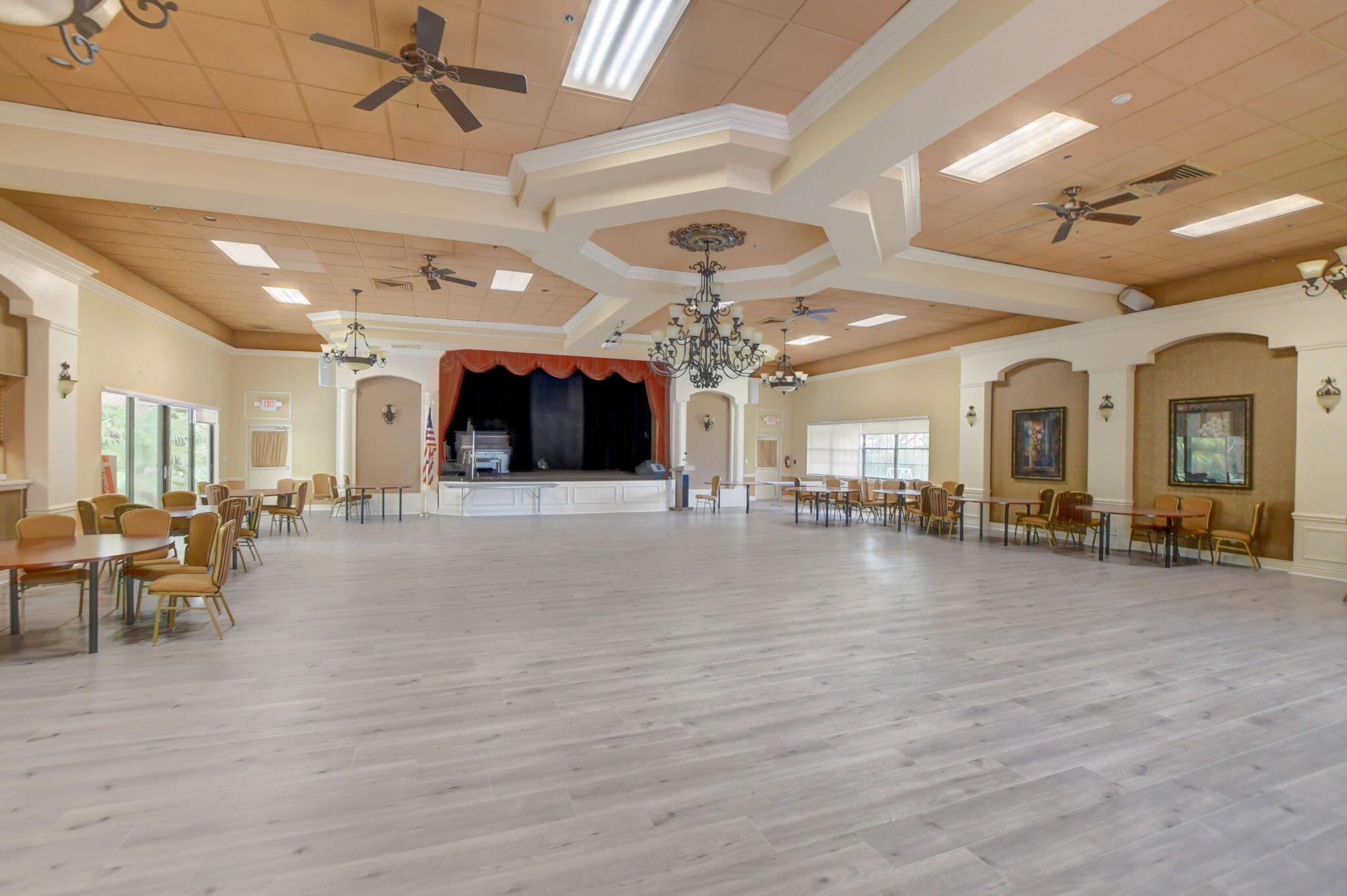 10939 Roebelini Palm Court A