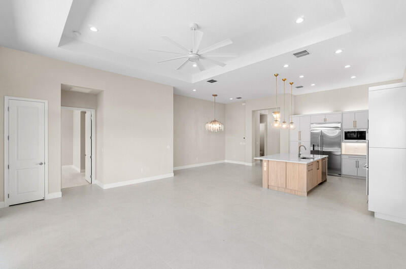 9124 Red Robin Lane
