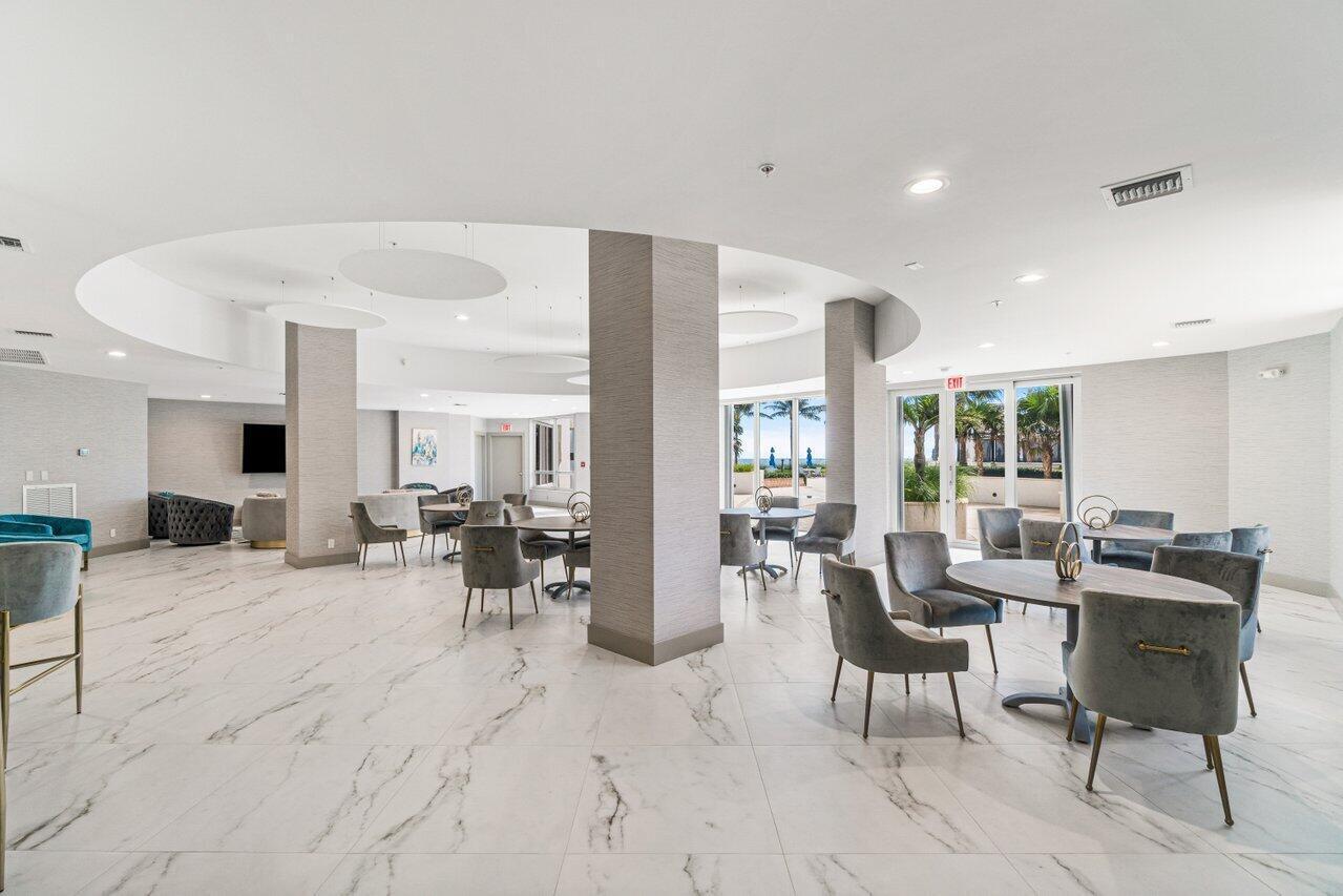 5200 N Ocean Drive 102