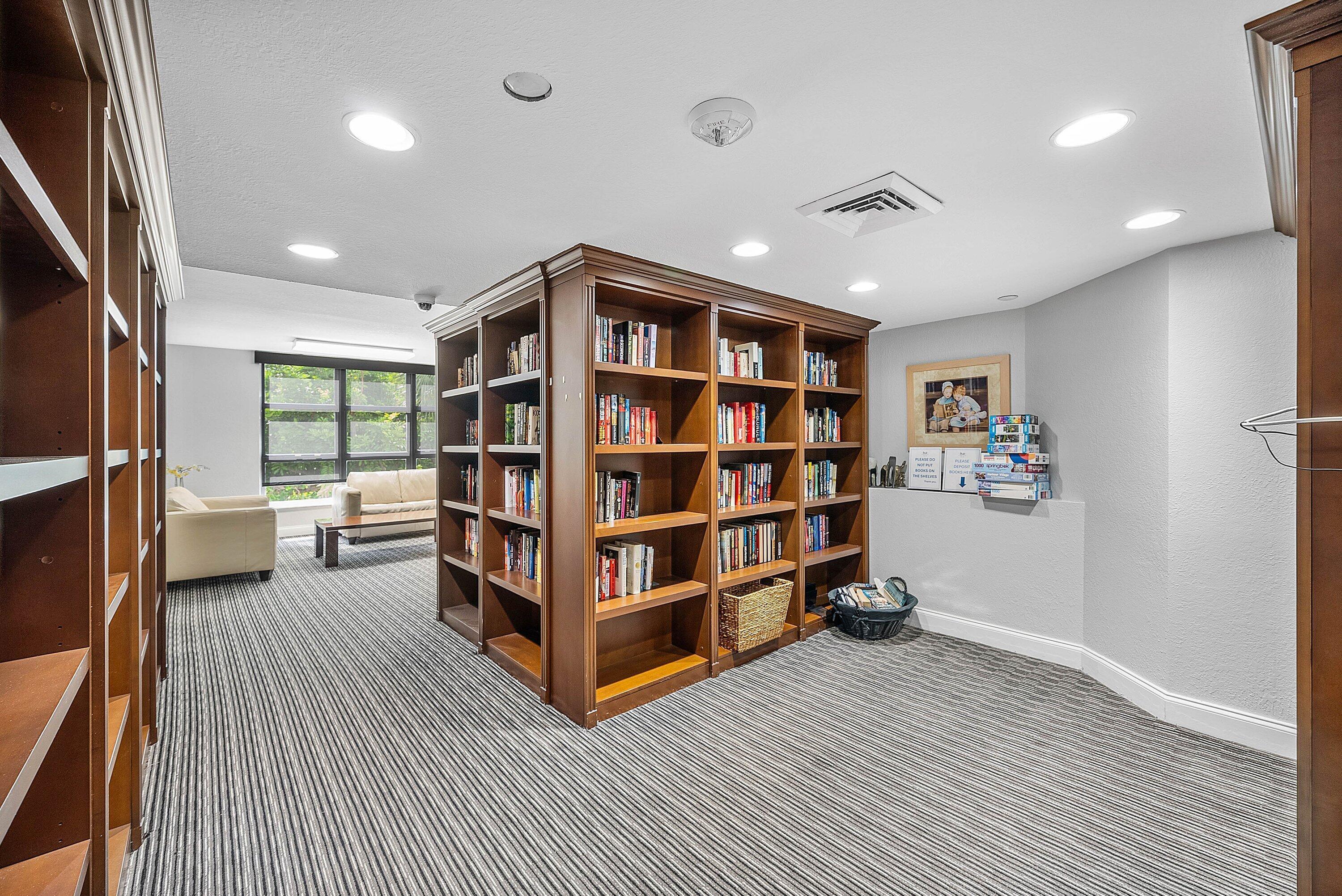 3500 Mystic Pointe Drive
