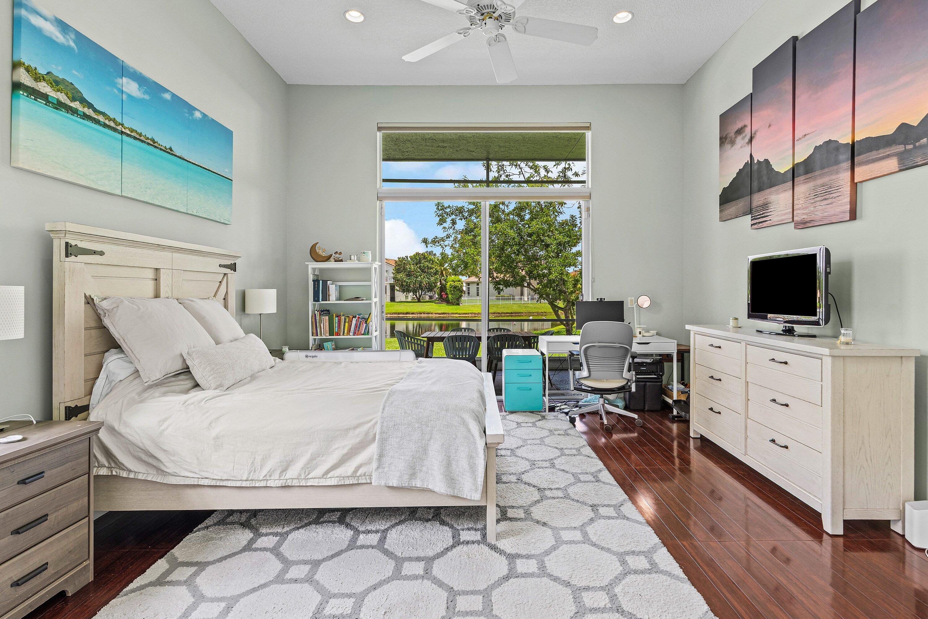 10767 Tea Olive Lane
