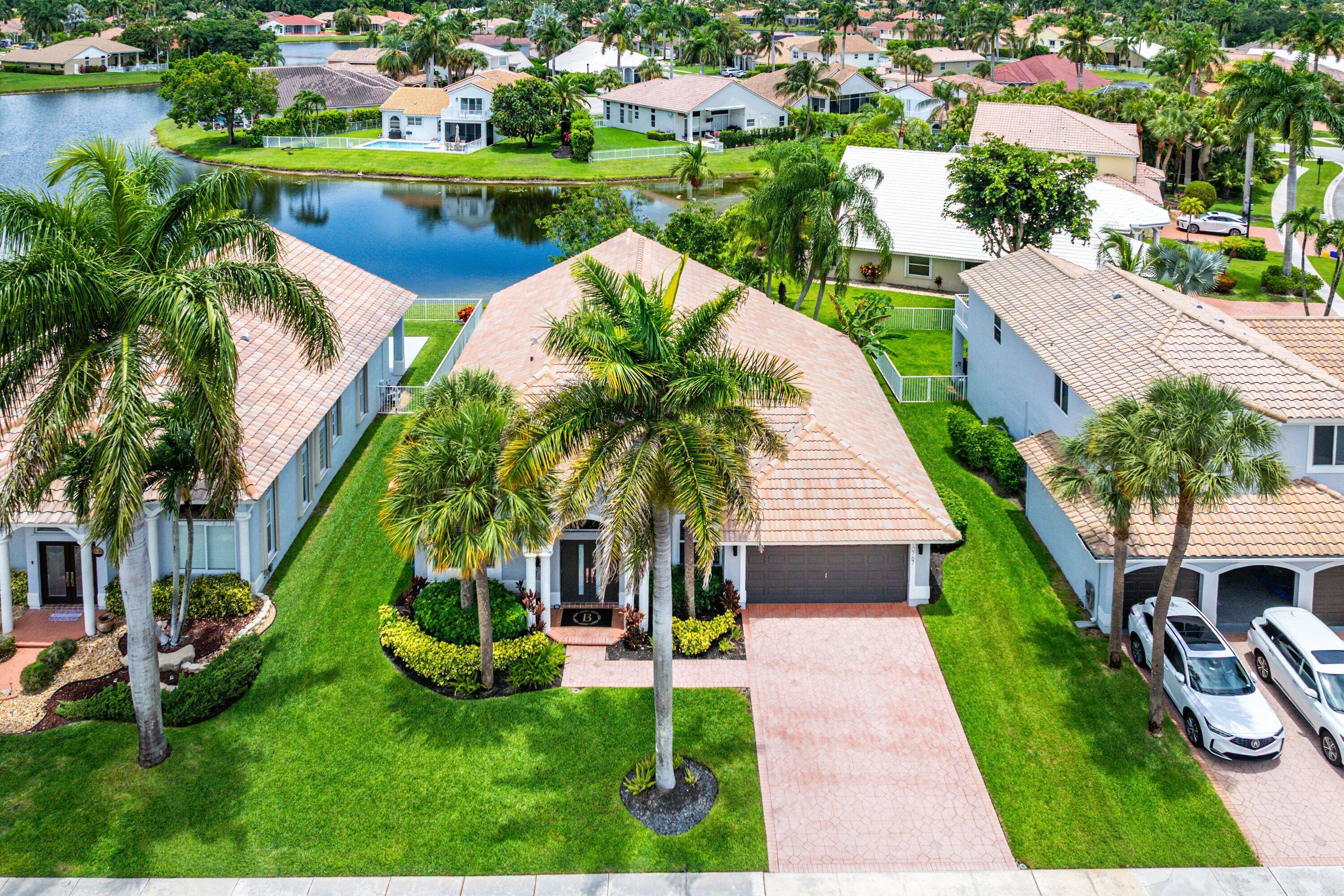 10767 Tea Olive Lane
