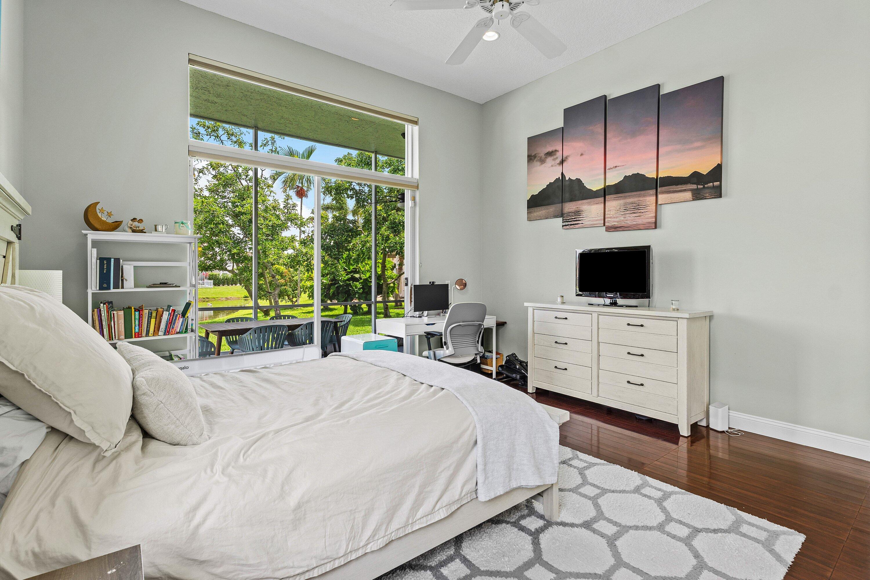 10767 Tea Olive Lane