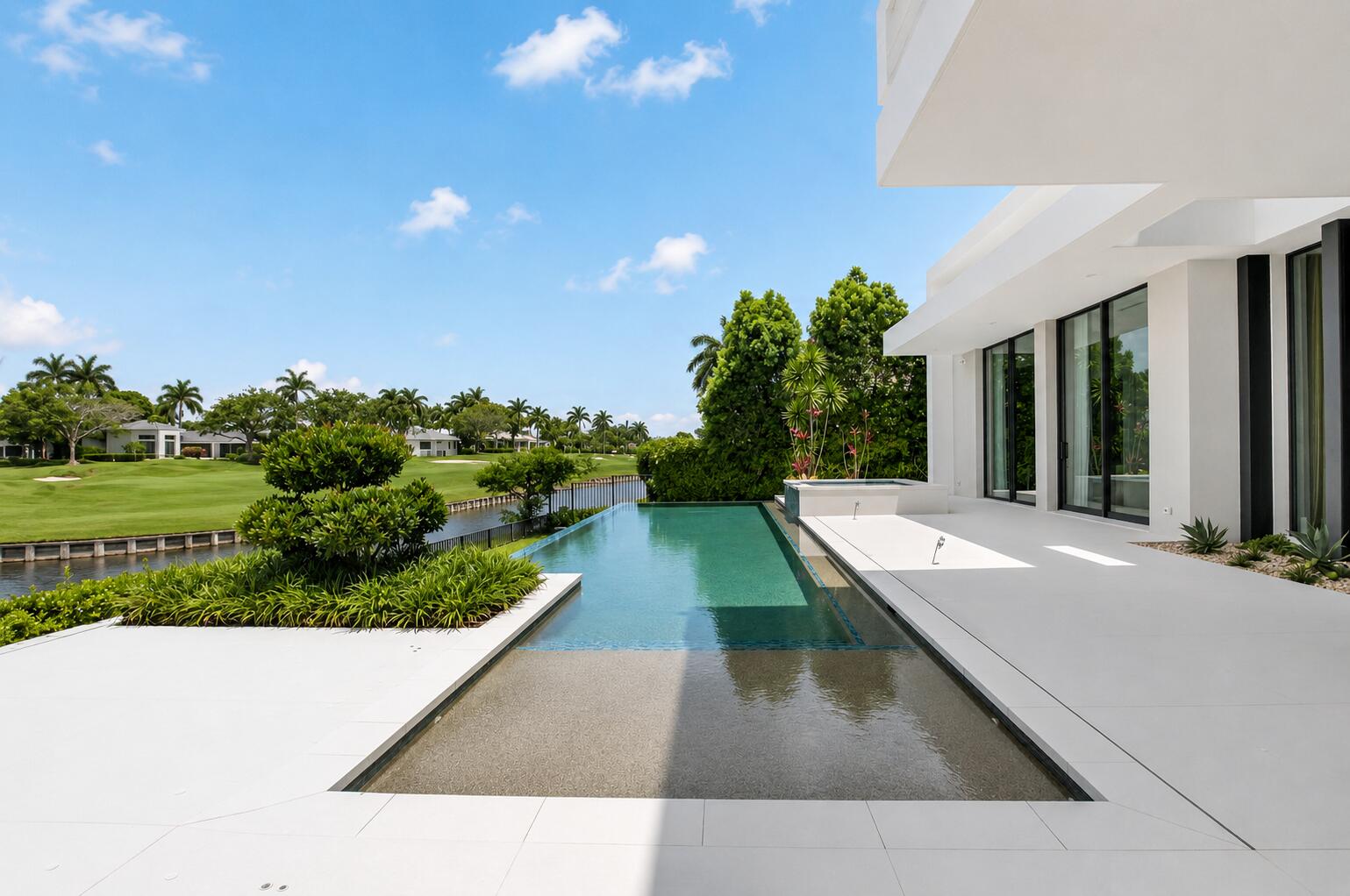 6960 Lake Estates Court