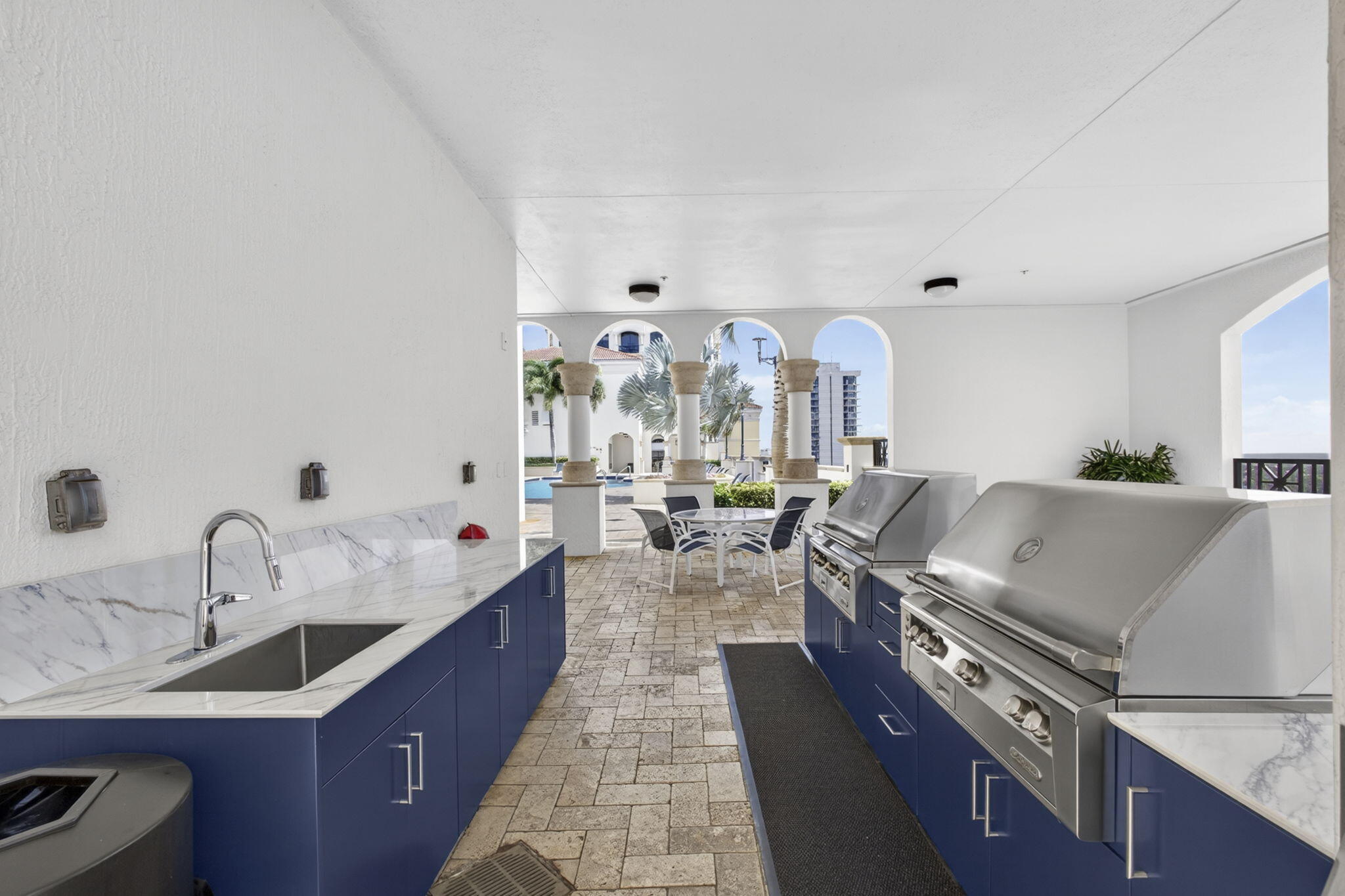 801 S Olive Avenue 614