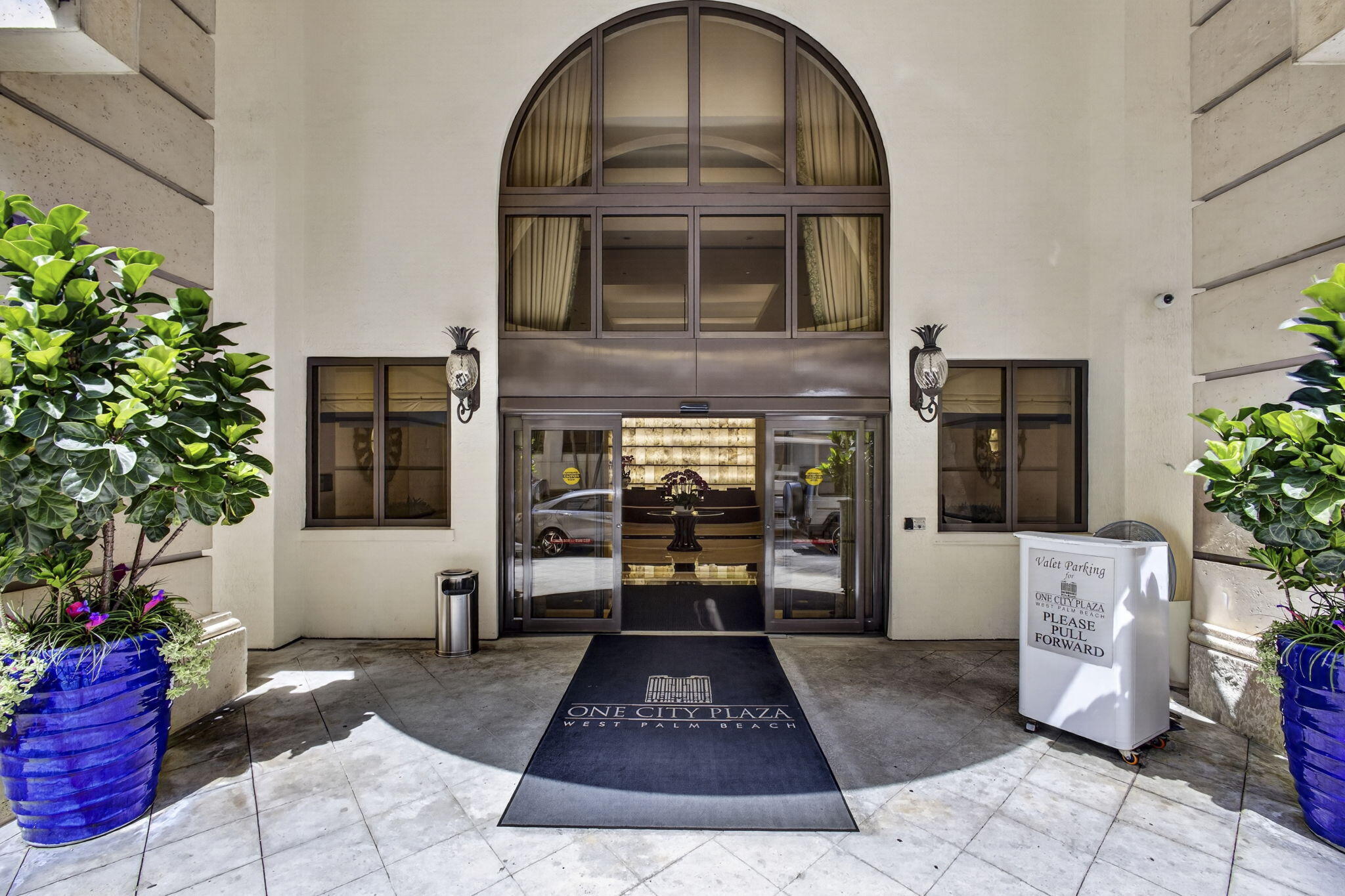 801 S Olive Avenue 614