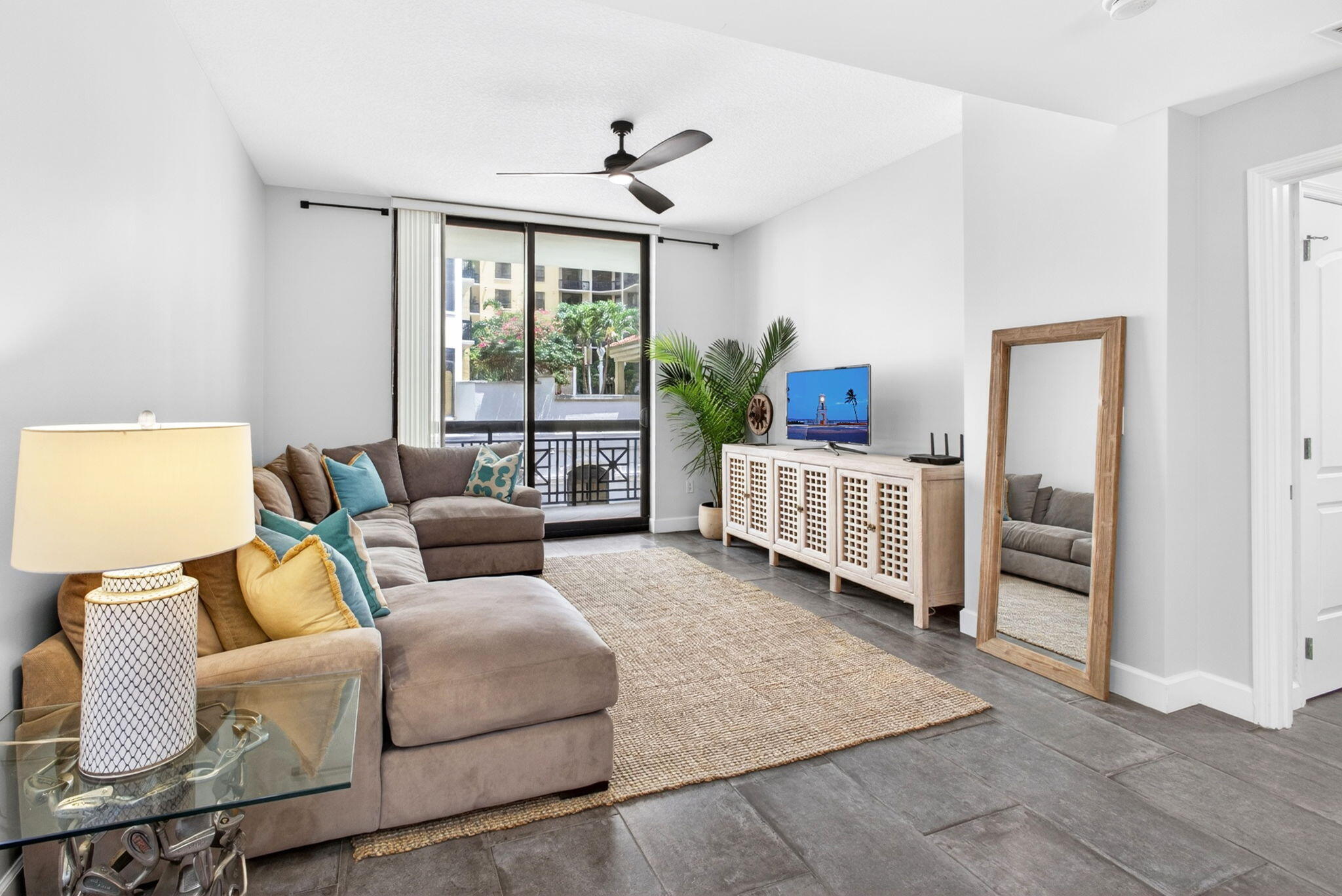 801 S Olive Avenue 614