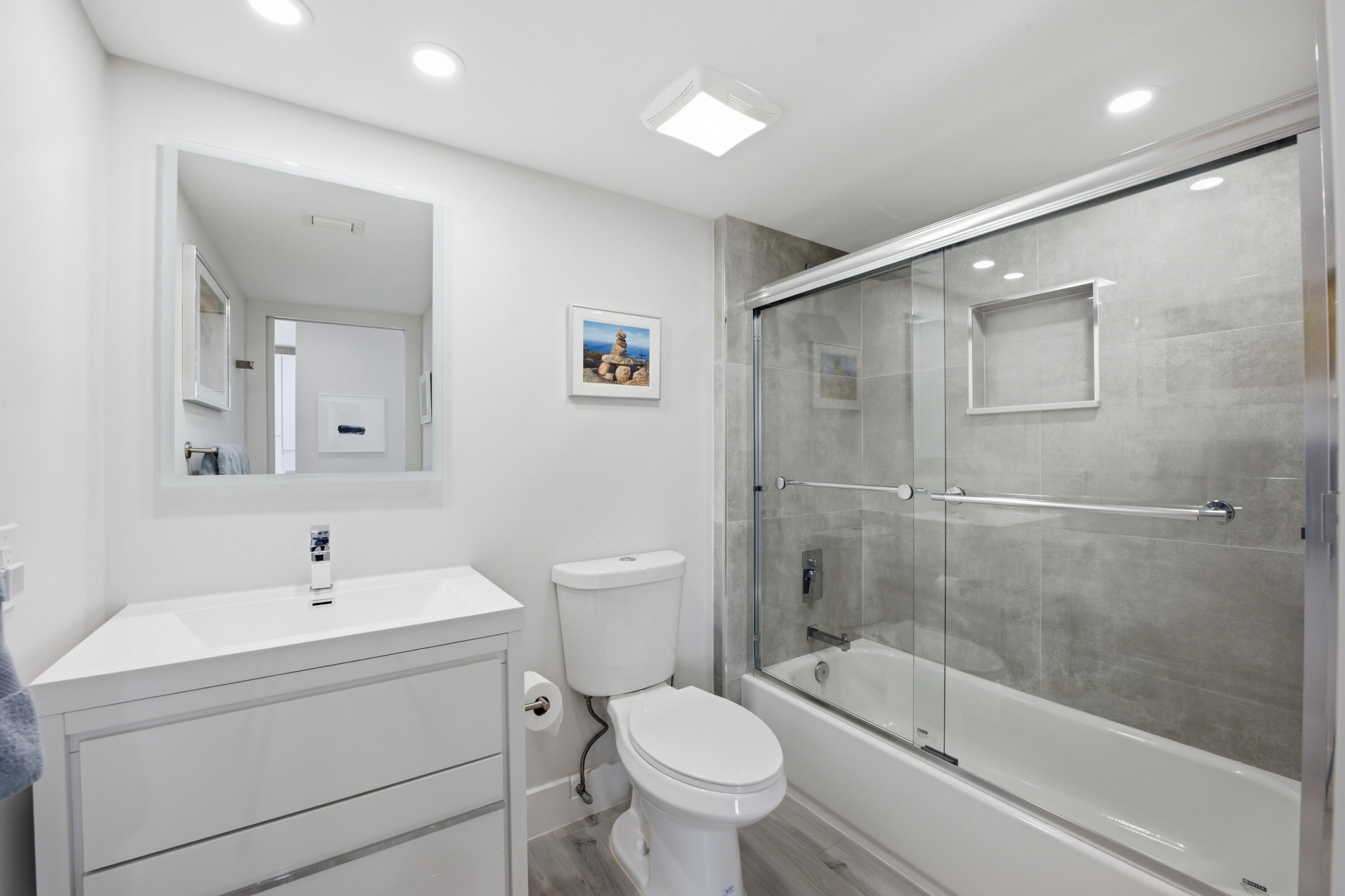 7768 Lakeside Boulevard 515