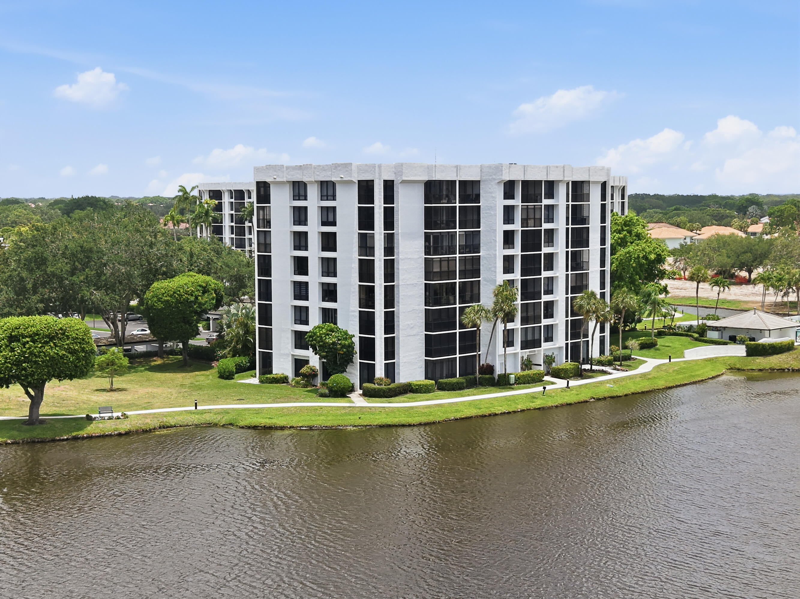 7768 Lakeside Boulevard 515