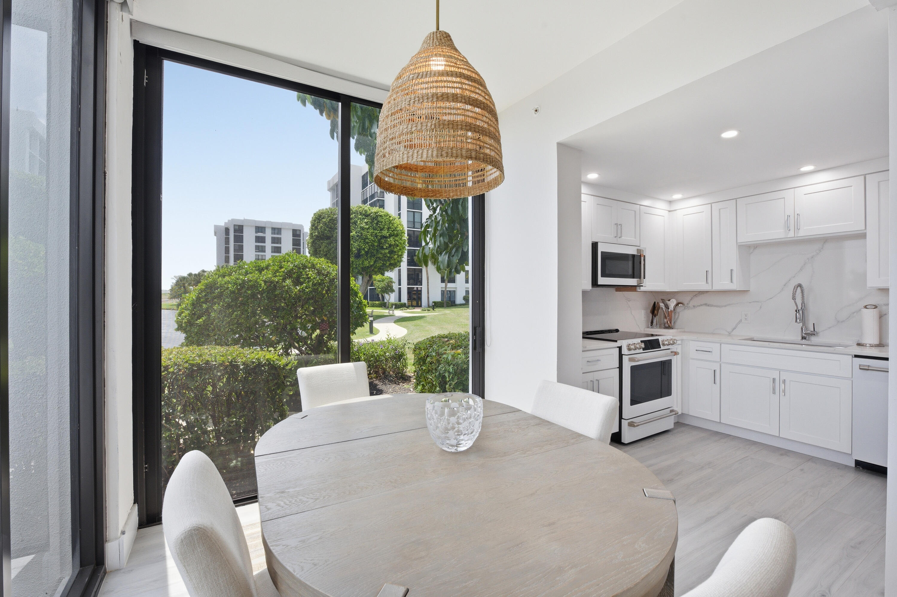7768 Lakeside Boulevard 515