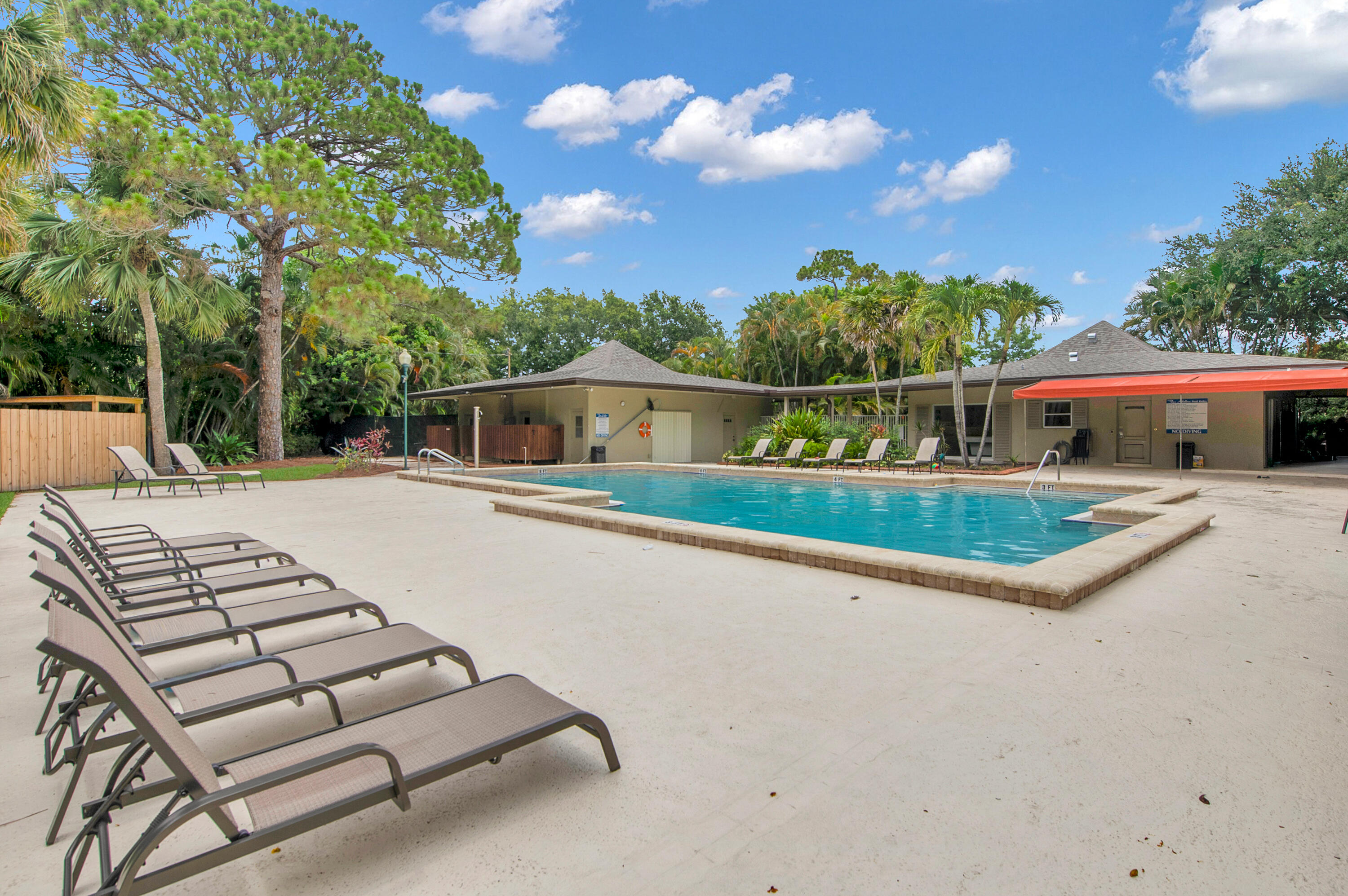 7705 Forest Green Lane